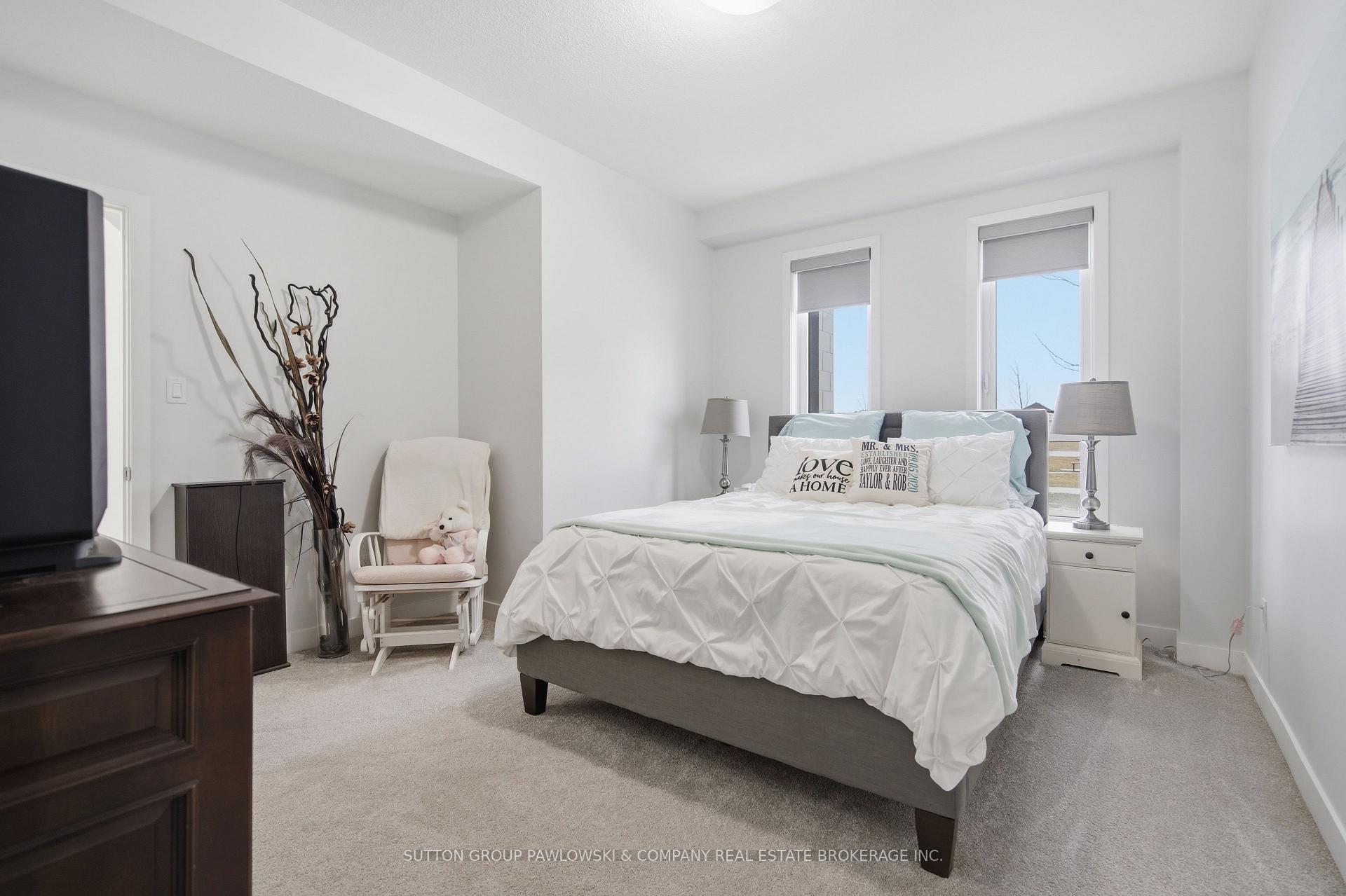 Photo 4 of Unit 26, 3380 Singleton Avenue, London, South W — HOMEH