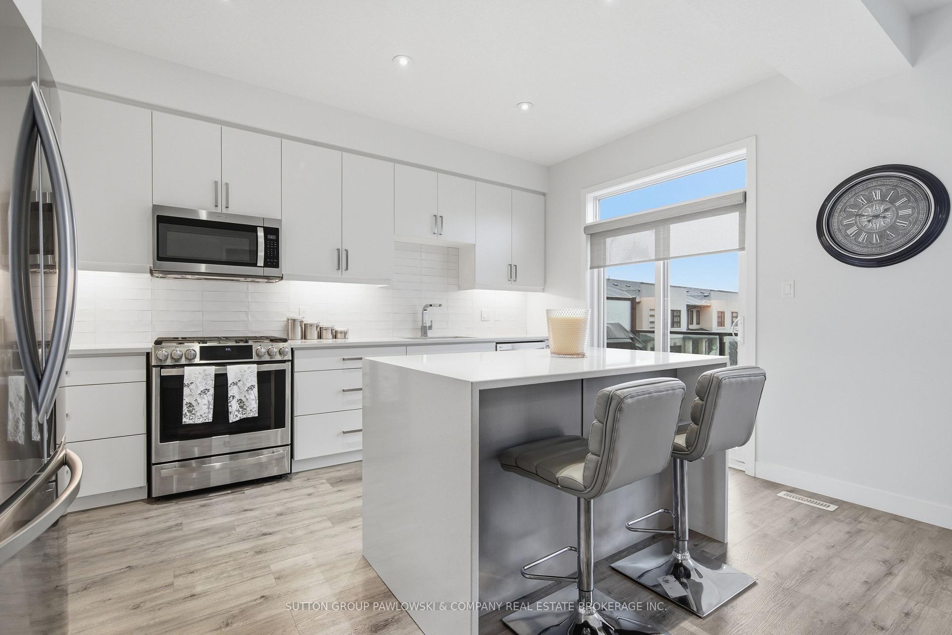Photo 11 of Unit 26, 3380 Singleton Avenue, London, South W — HOMEH