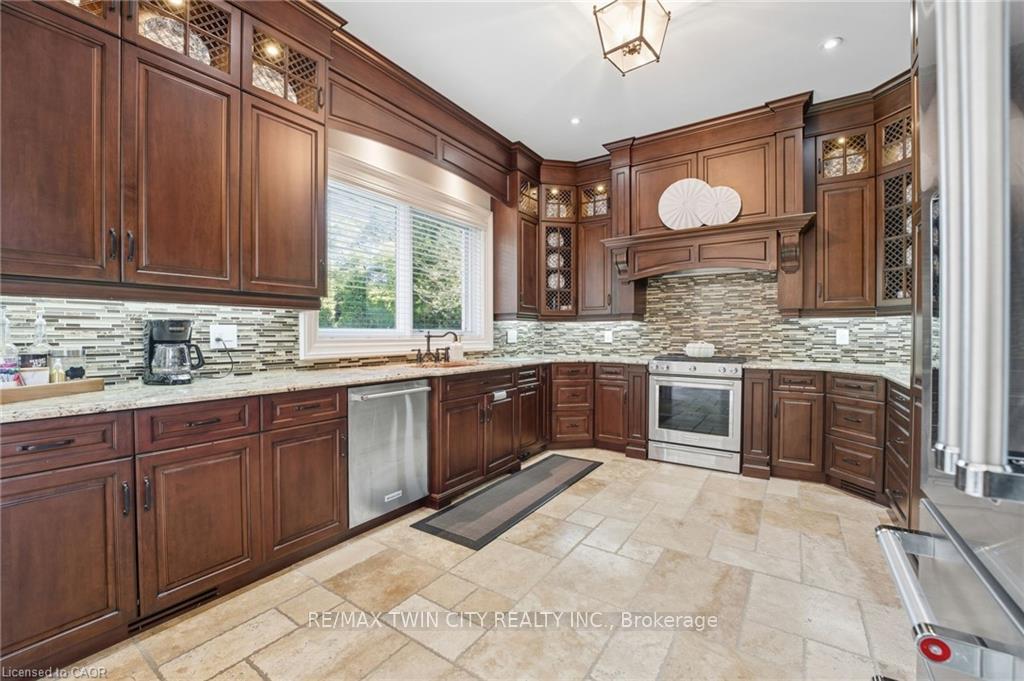 Photo 18 of 855 Avenue Road, Cambridge, Fiddlesticks — HOMEH