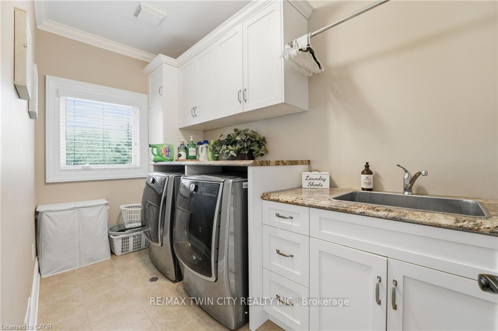 Photo 29 of 855 Avenue Road, Cambridge, Fiddlesticks — HOMEH