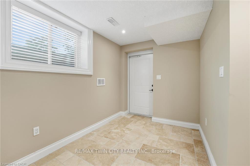Photo 40 of 855 Avenue Road, Cambridge, Fiddlesticks — HOMEH