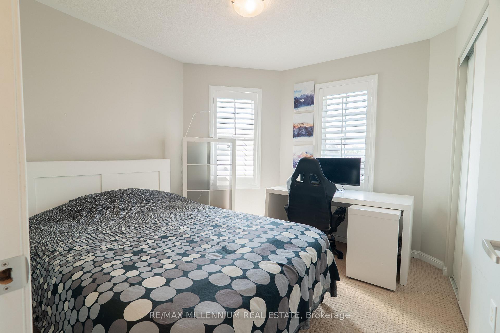 Photo 15 of Unit 17, 2614 Dashwood Drive, Oakville, West Oak Trails — HOMEH