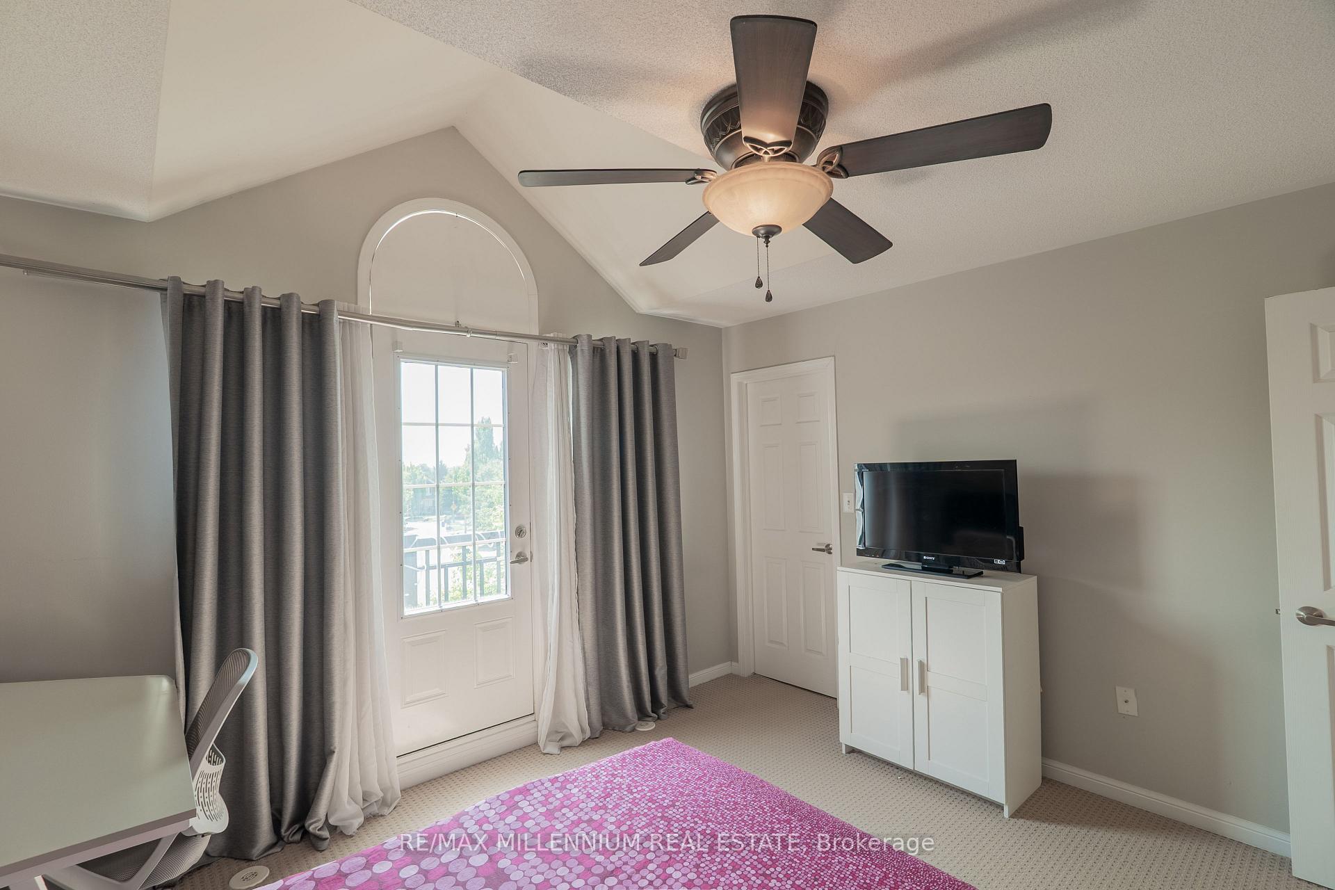 Photo 16 of Unit 17, 2614 Dashwood Drive, Oakville, West Oak Trails — HOMEH