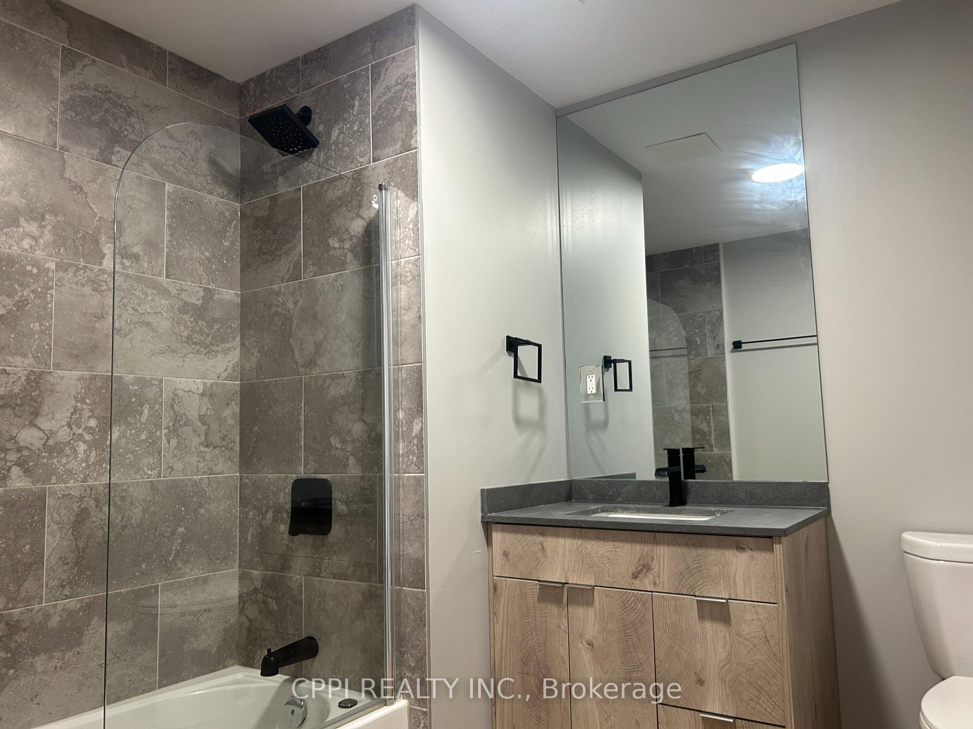 Photo 4 of Unit 301, 70 King Street E, Oshawa, O'Neill — HOMEH