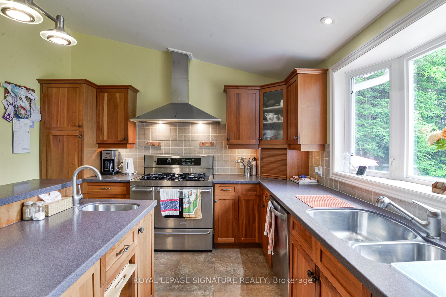 Photo 10 of 1070 Grass Lake Road, Kearney — HOMEH