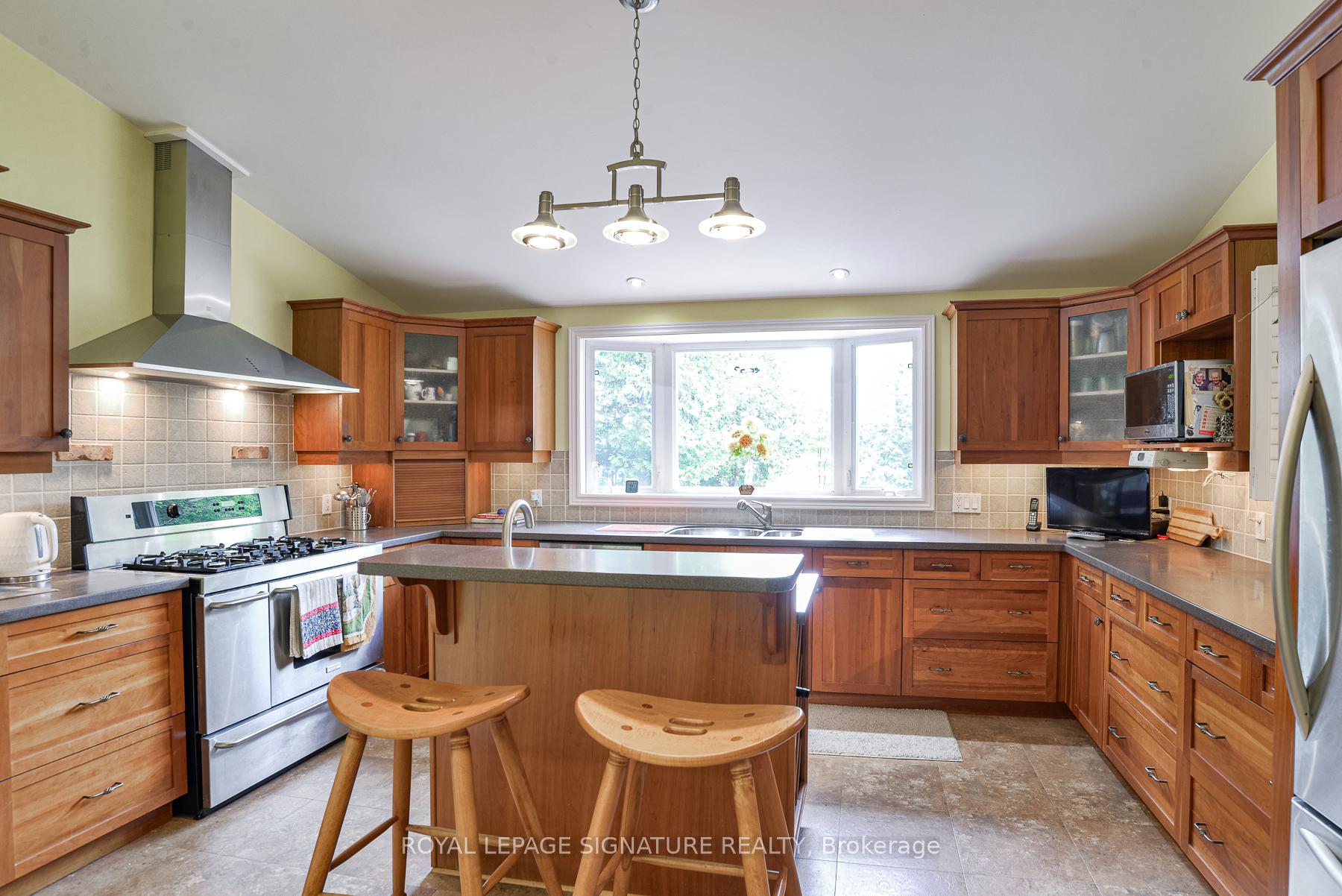 Photo 31 of 1070 Grass Lake Road, Kearney — HOMEH