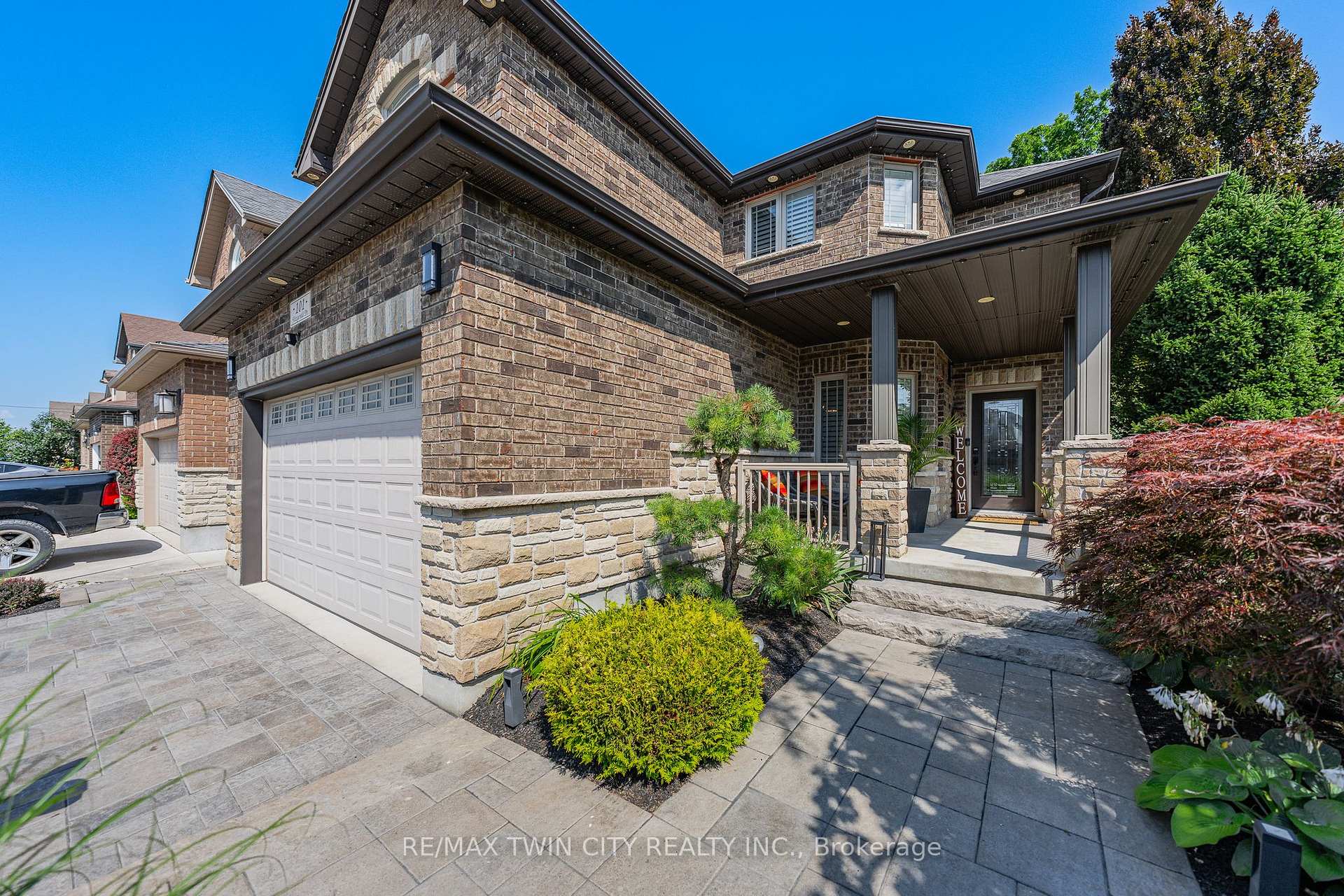 Photo 4 of 101 Fitzgerald Drive, Cambridge, Little's Corners — HOMEH