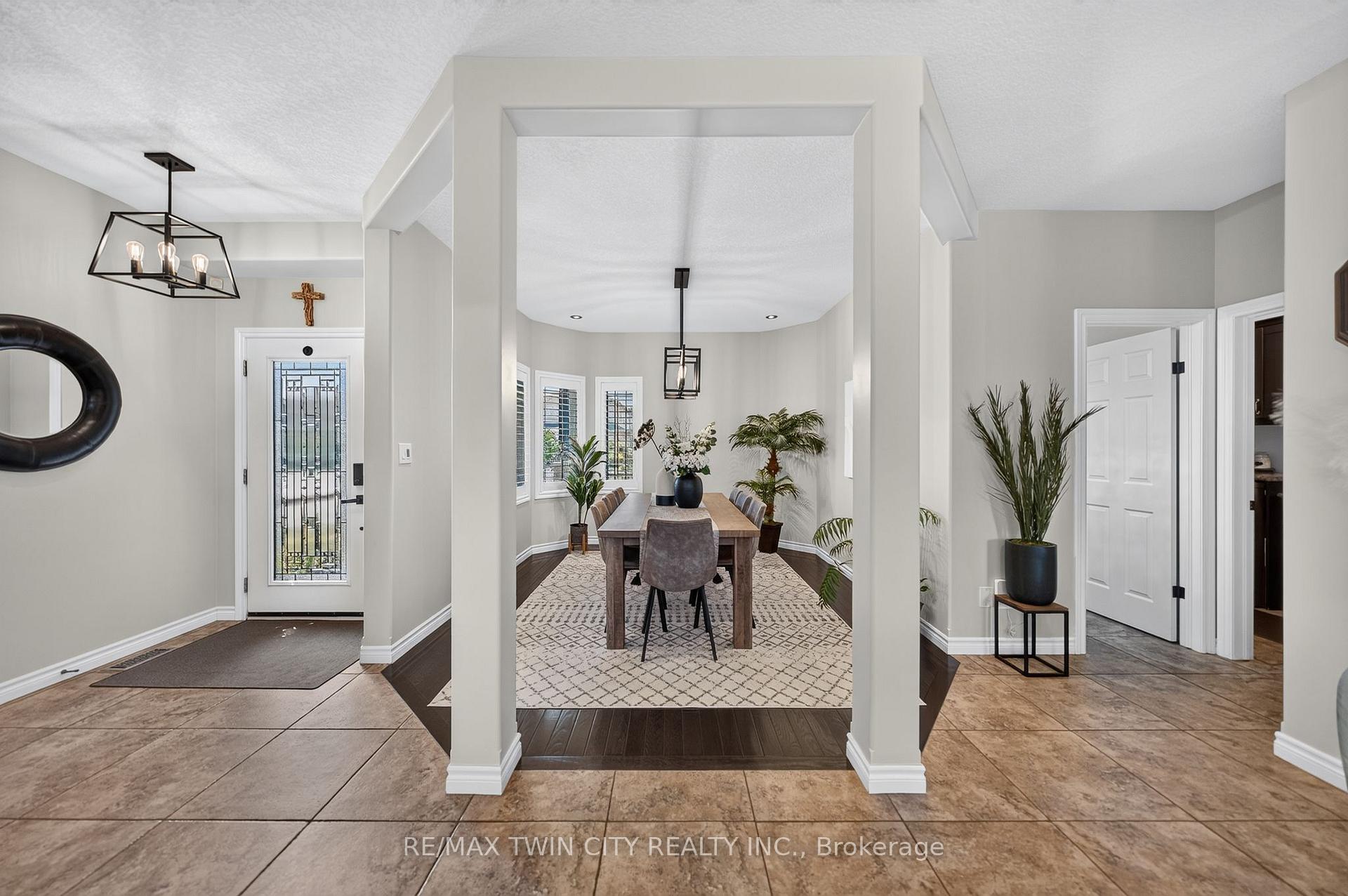 Photo 11 of 101 Fitzgerald Drive, Cambridge, Little's Corners — HOMEH