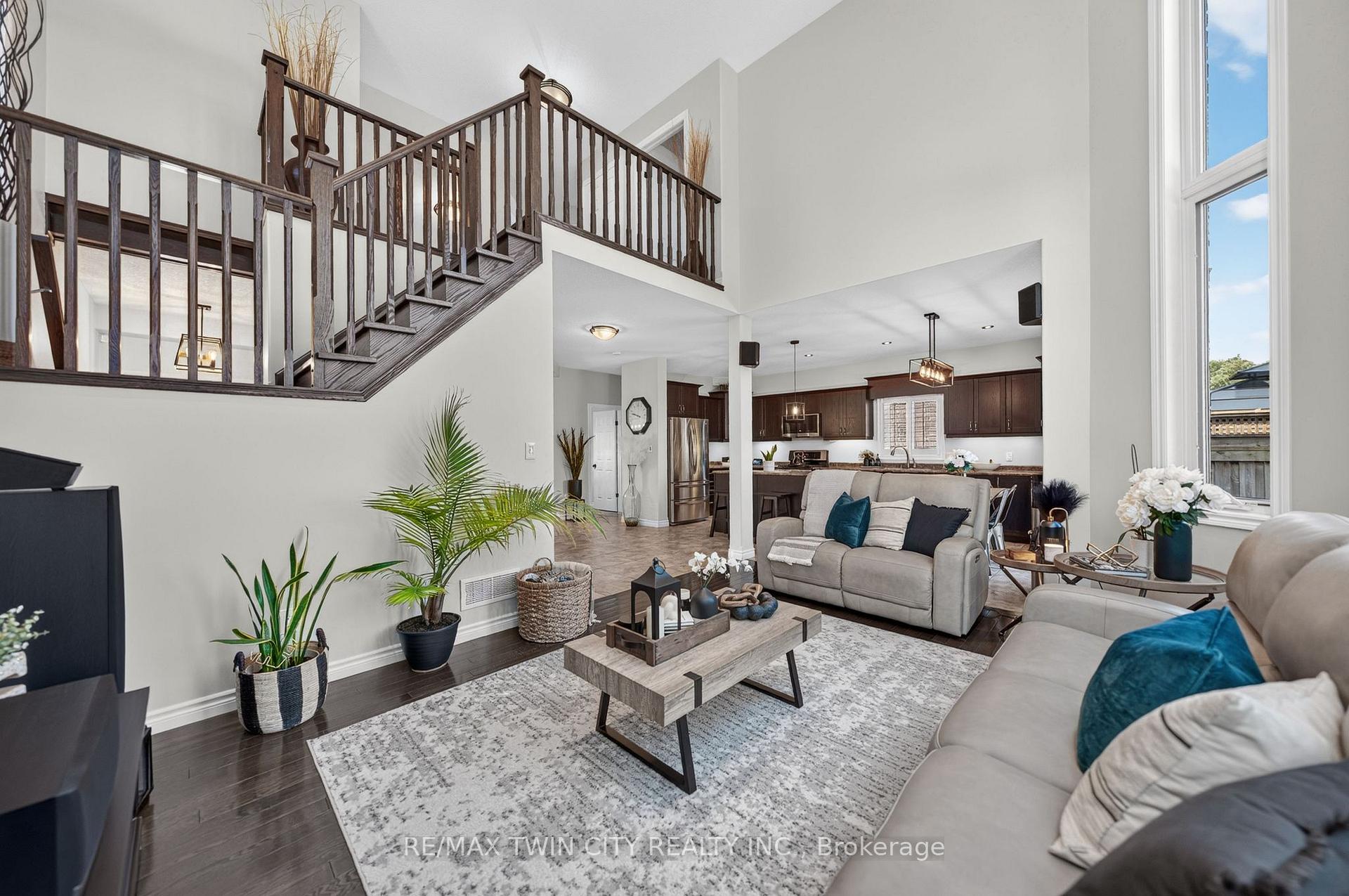 Photo 16 of 101 Fitzgerald Drive, Cambridge, Little's Corners — HOMEH