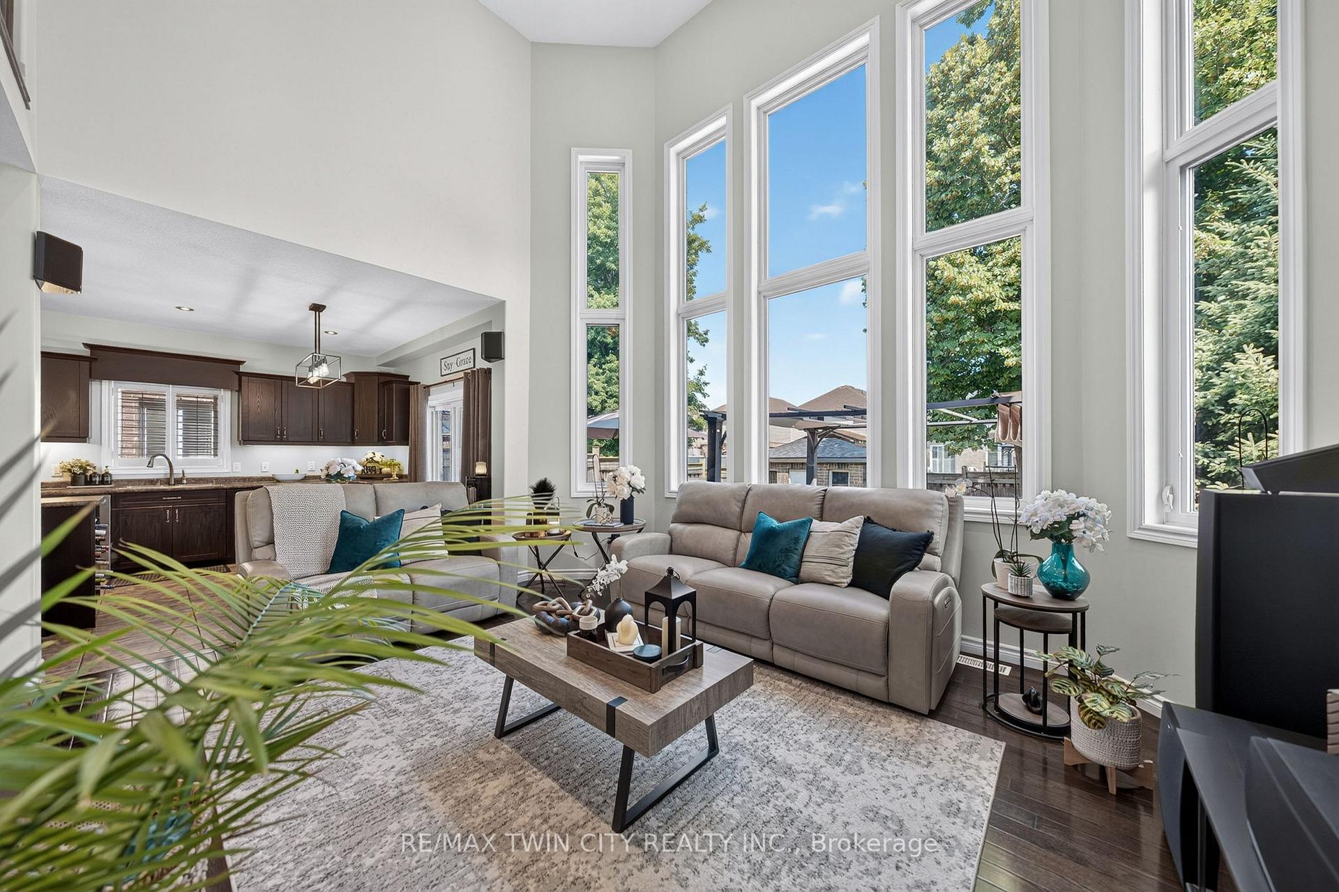 Photo 17 of 101 Fitzgerald Drive, Cambridge, Little's Corners — HOMEH