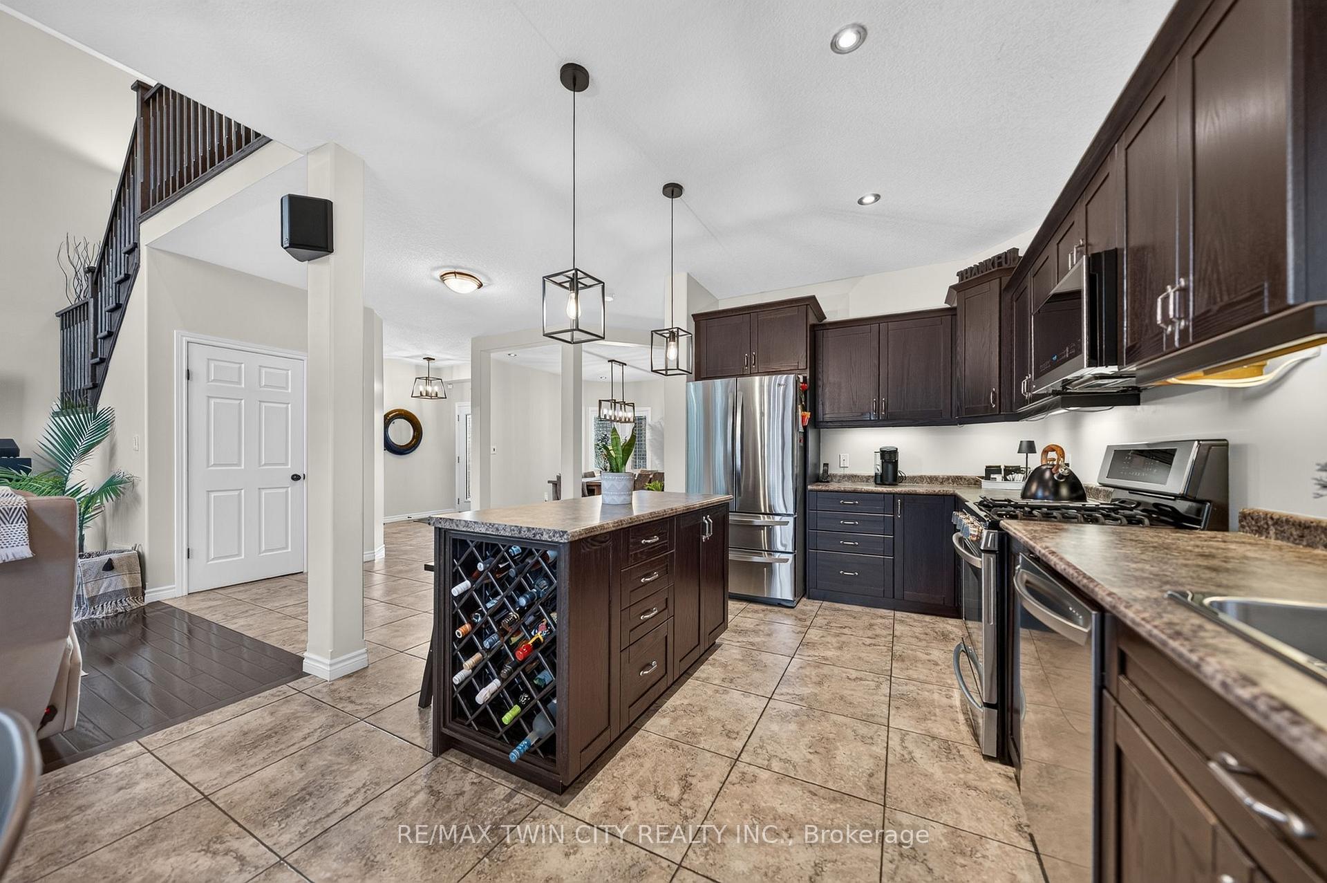 Photo 24 of 101 Fitzgerald Drive, Cambridge, Little's Corners — HOMEH