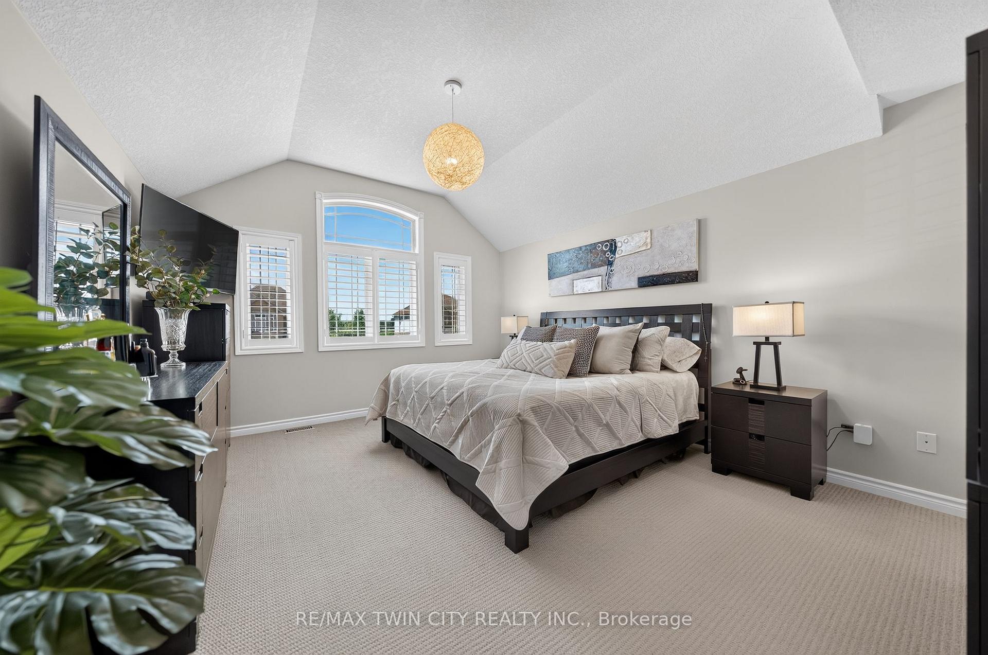 Photo 28 of 101 Fitzgerald Drive, Cambridge, Little's Corners — HOMEH