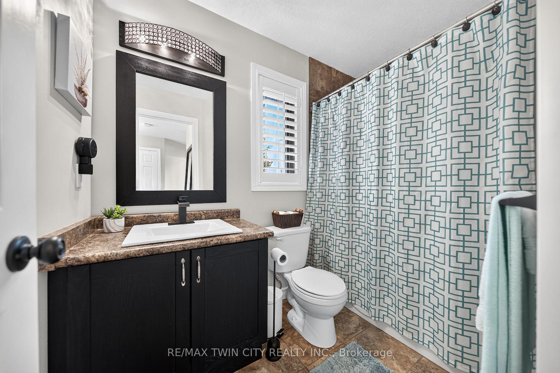 Photo 36 of 101 Fitzgerald Drive, Cambridge, Little's Corners — HOMEH