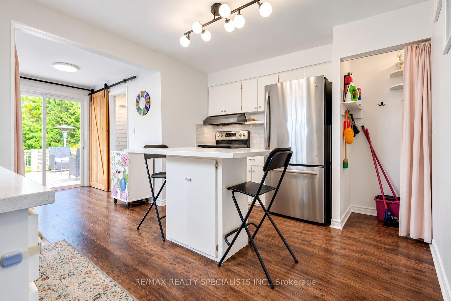 Photo 7 of 53 Harold Street, Etobicoke, Mimico — HOMEH