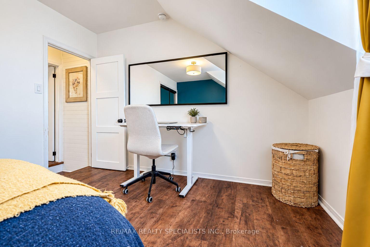 Photo 11 of 53 Harold Street, Etobicoke, Mimico — HOMEH