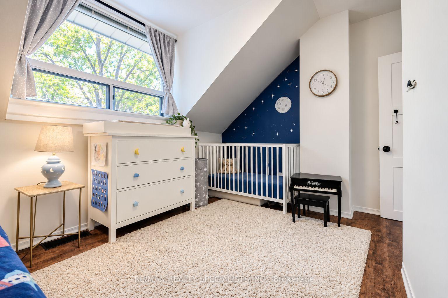 Photo 12 of 53 Harold Street, Etobicoke, Mimico — HOMEH