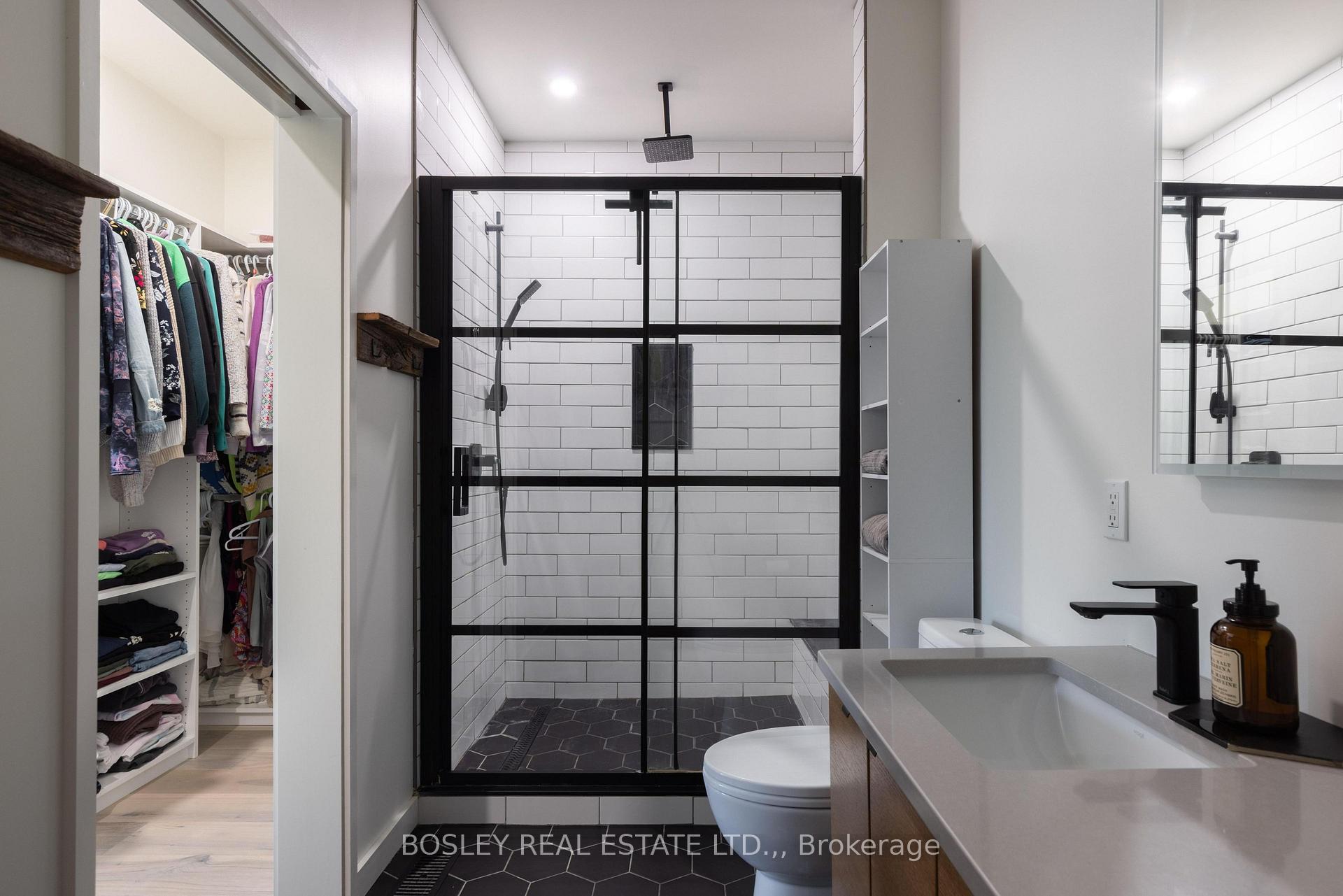 Photo 31 of 29 Rosedale Avenue, Thorold, Port Robinson — HOMEH