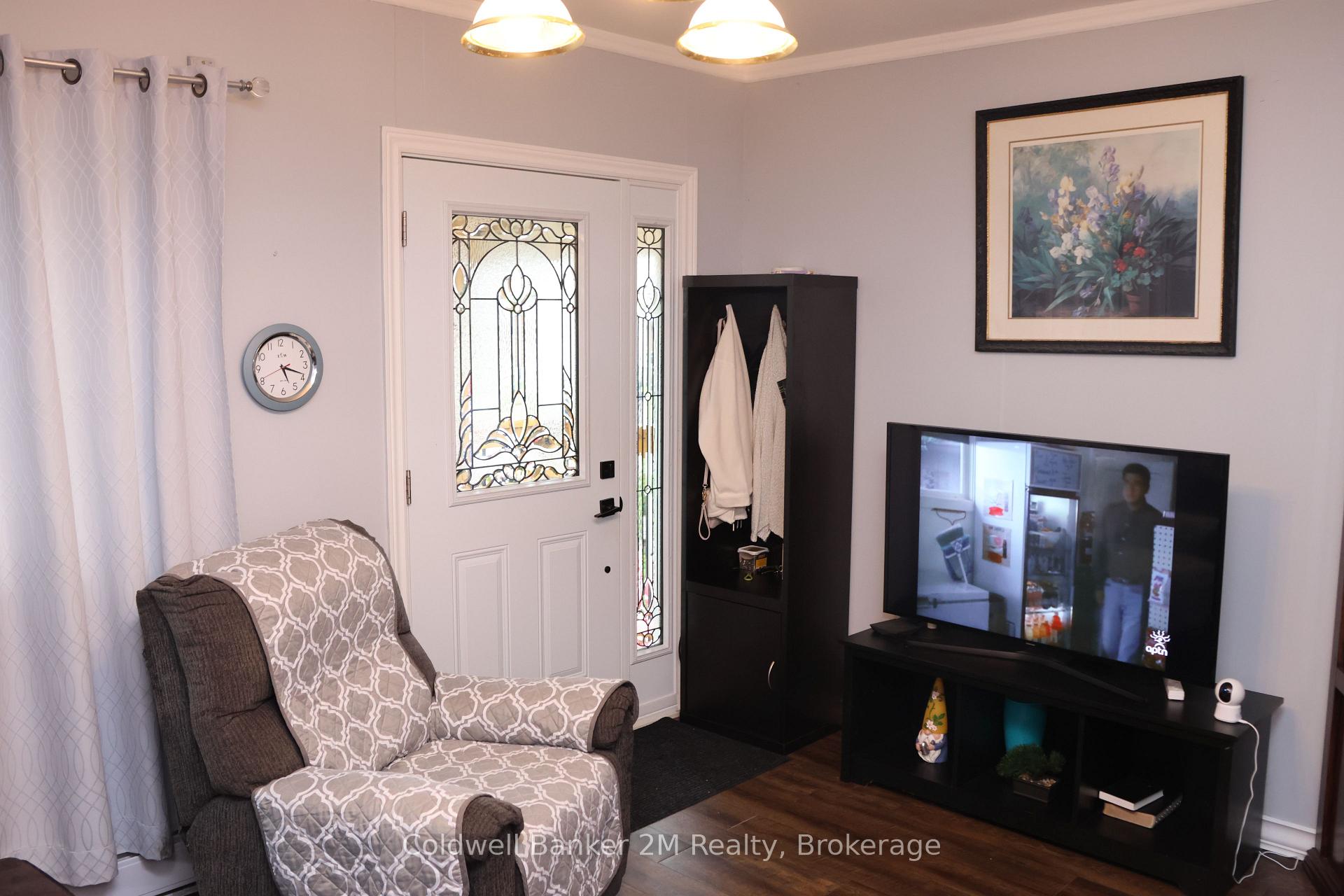 Photo 4 of 119 Nassau Street, Oshawa, Vanier — HOMEH