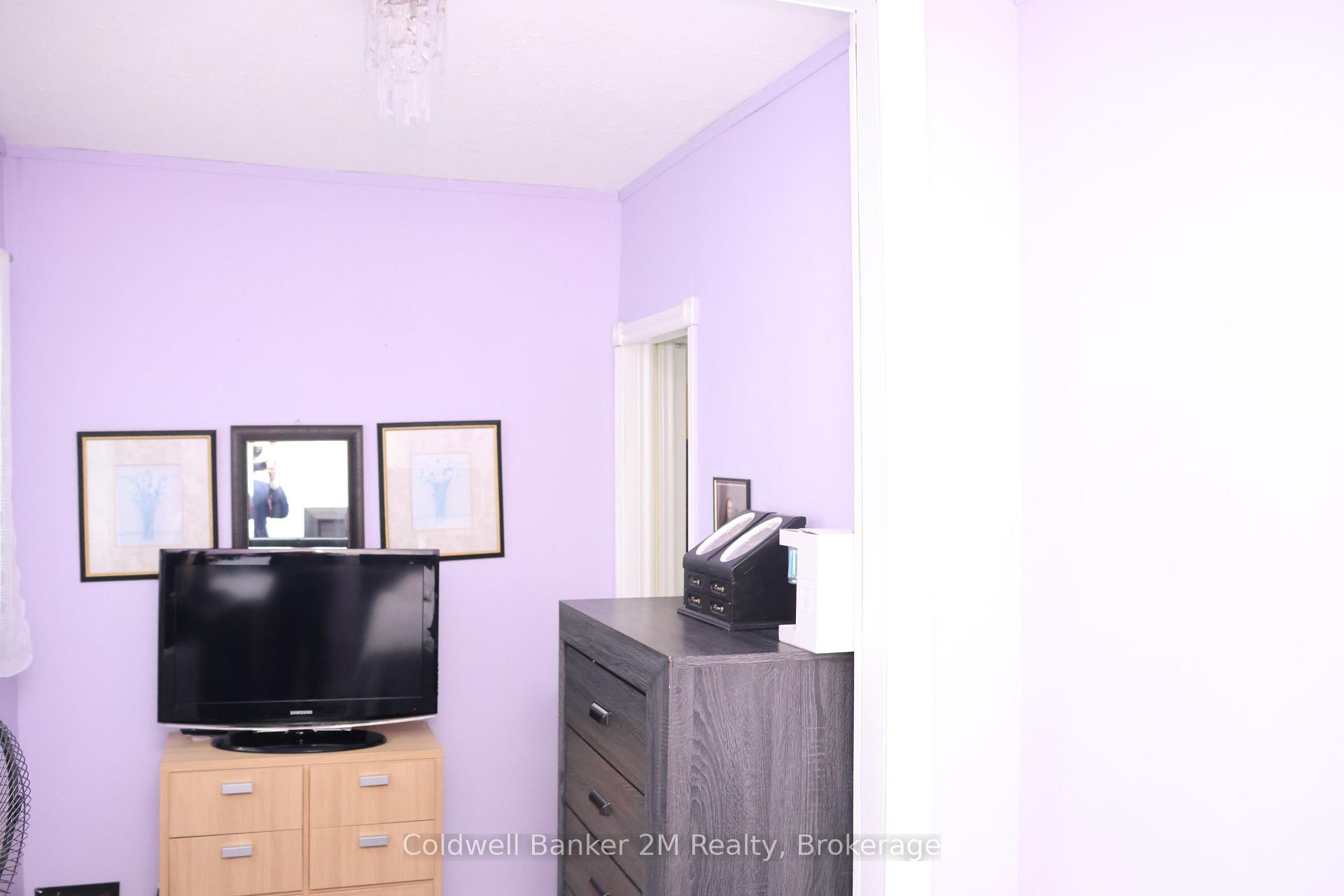 Photo 8 of 119 Nassau Street, Oshawa, Vanier — HOMEH