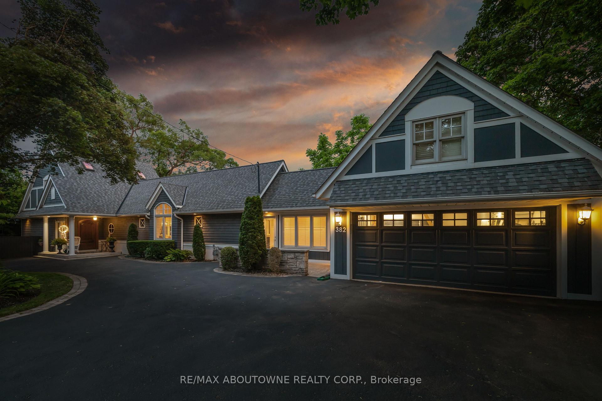 Photo 3 of 382 Trafalgar Road, Oakville, Old Oakville — HOMEH