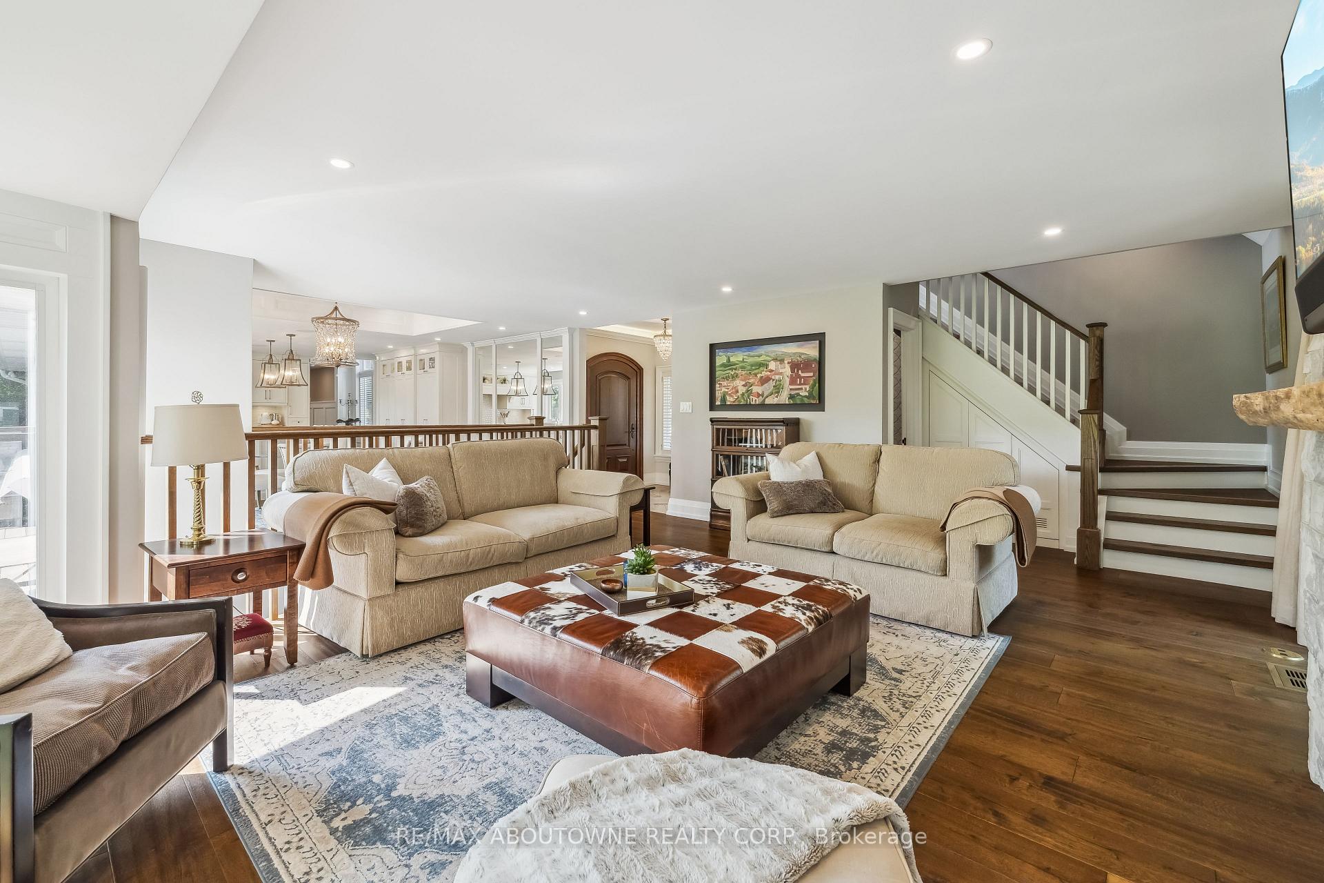 Photo 11 of 382 Trafalgar Road, Oakville, Old Oakville — HOMEH