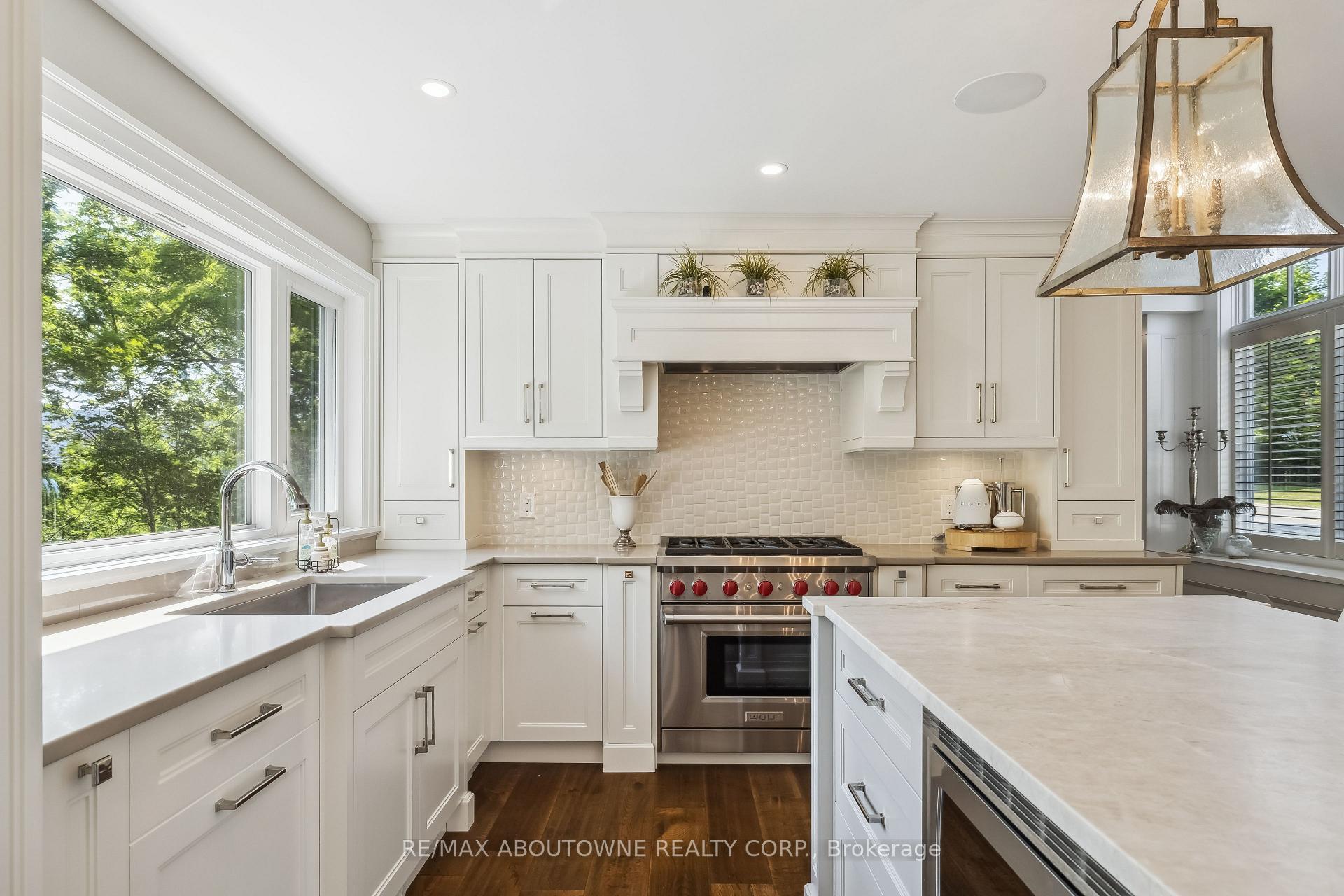 Photo 17 of 382 Trafalgar Road, Oakville, Old Oakville — HOMEH