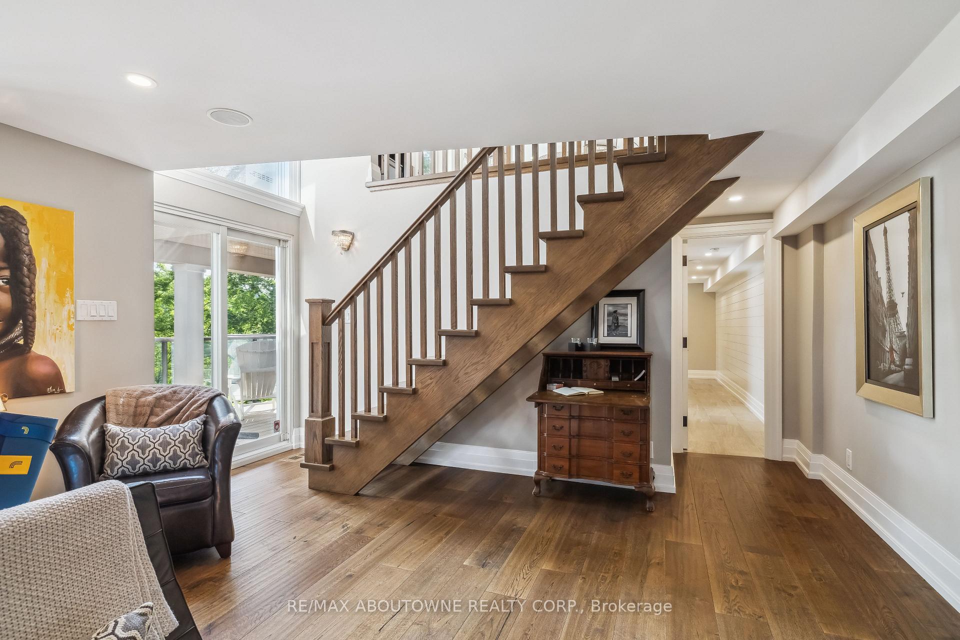 Photo 25 of 382 Trafalgar Road, Oakville, Old Oakville — HOMEH