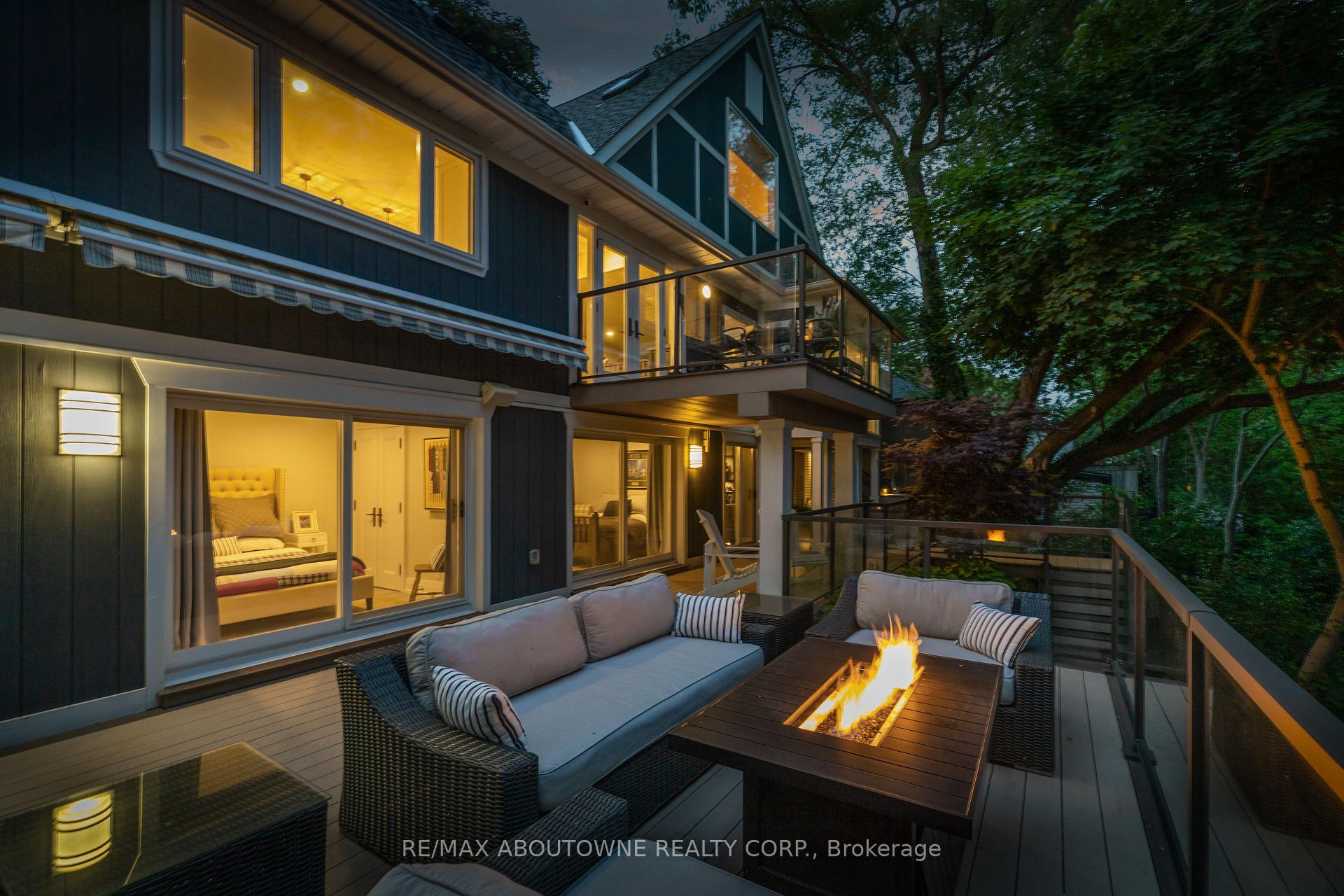 Photo 32 of 382 Trafalgar Road, Oakville, Old Oakville — HOMEH
