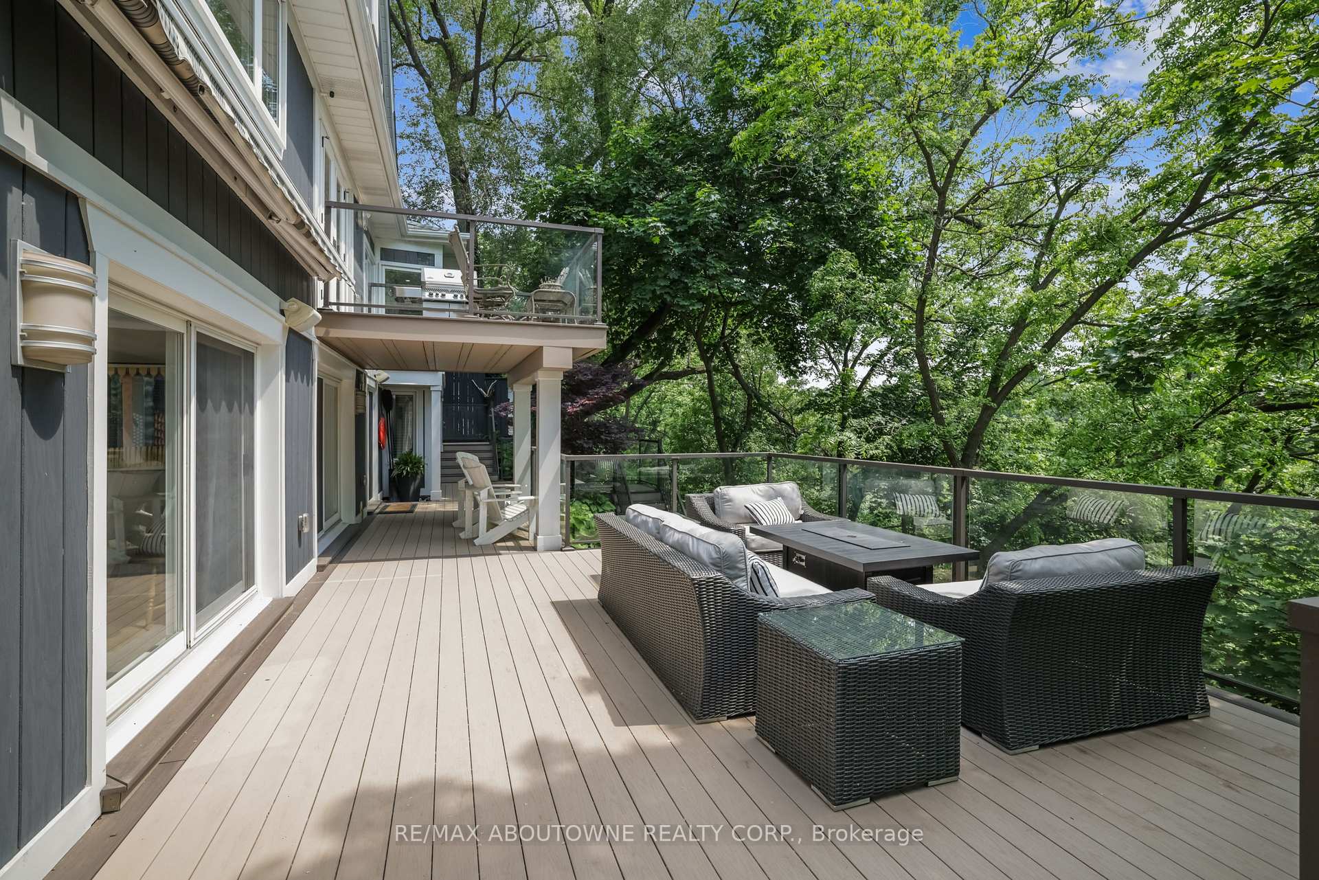 Photo 33 of 382 Trafalgar Road, Oakville, Old Oakville — HOMEH