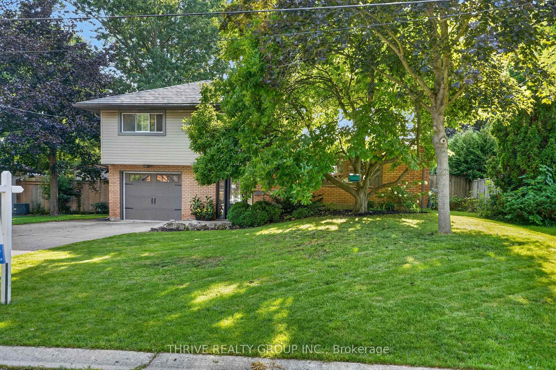 Photo 3 of 480 Cypress Avenue, London, North M — HOMEH