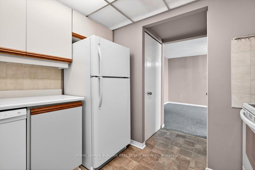 Photo 14 of Unit 710, 1225 North Shore Boulevard E, Burlington, Brant — HOMEH