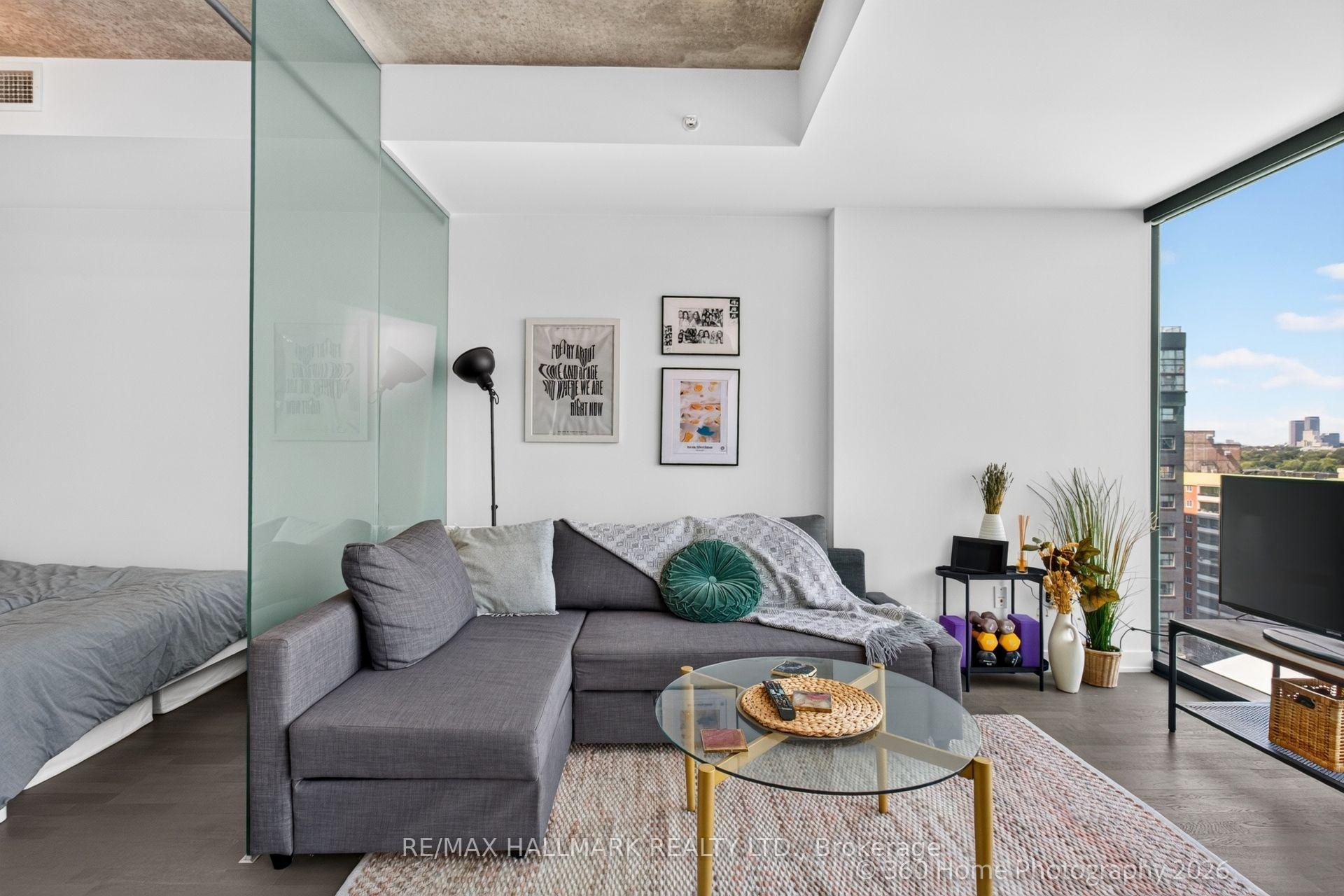 Photo 5 of Unit 1210, 629 King Street W, Toronto, Waterfront Communities — HOMEH