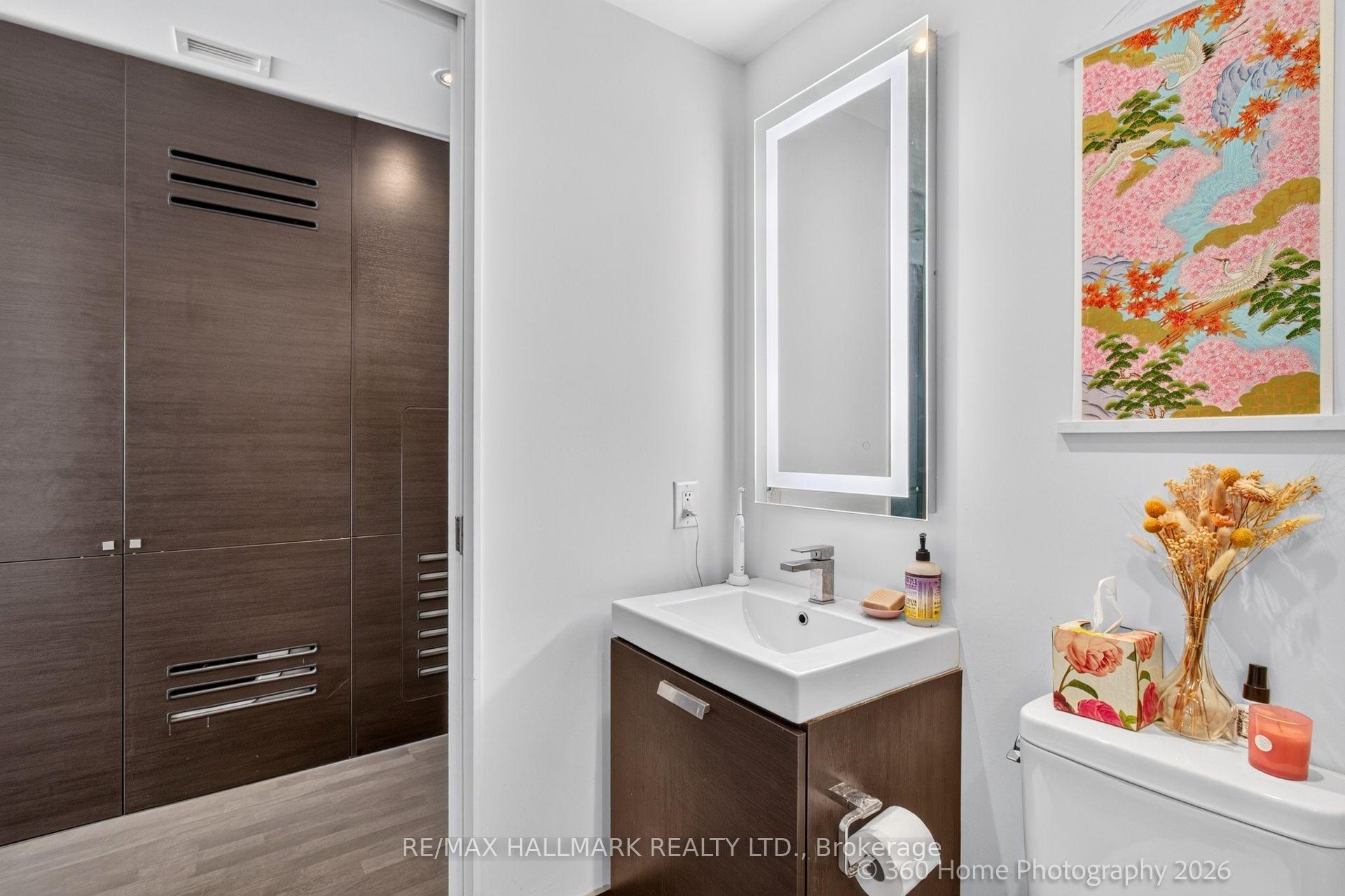 Photo 10 of Unit 1210, 629 King Street W, Toronto, Waterfront Communities — HOMEH