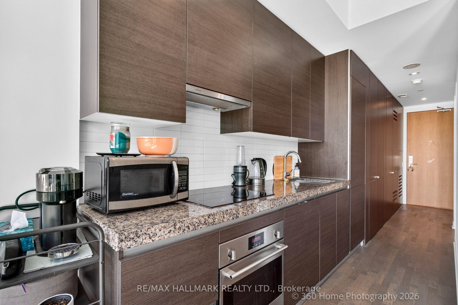Photo 13 of Unit 1210, 629 King Street W, Toronto, Waterfront Communities — HOMEH