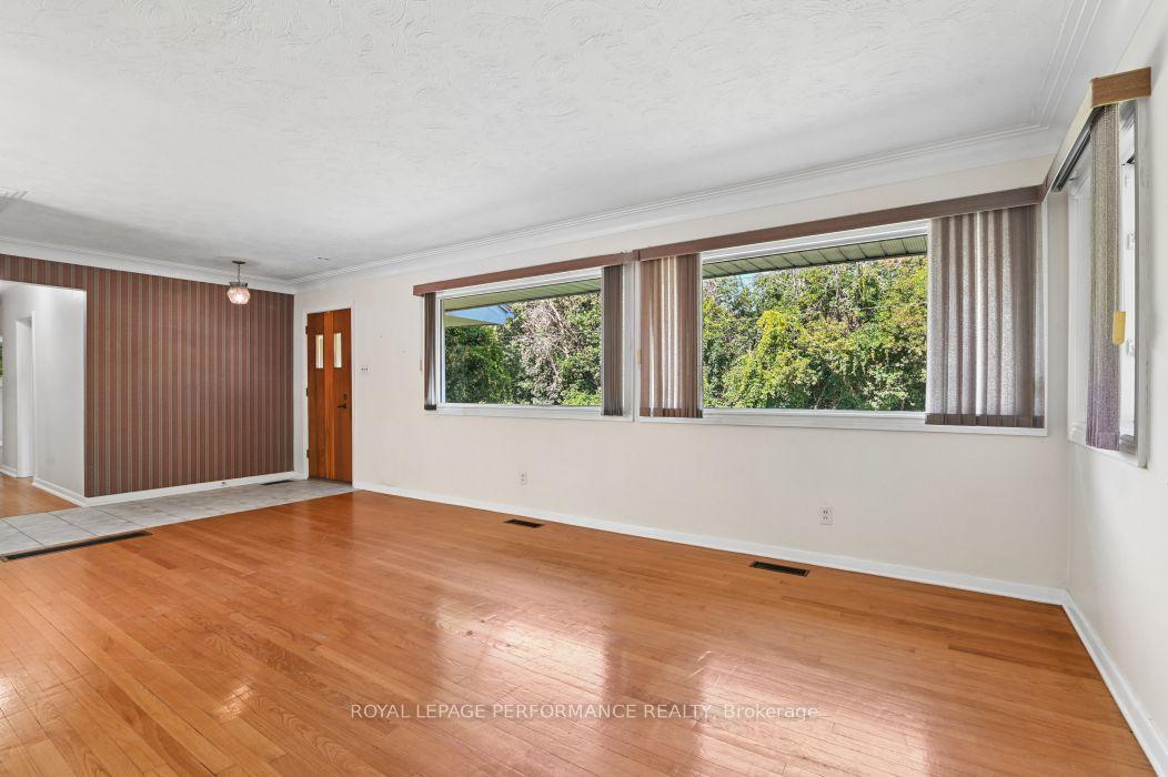 Photo 7 of 18 Honey Gables Drive, Ottawa, Riverside South/Gloucester Glen — HOMEH