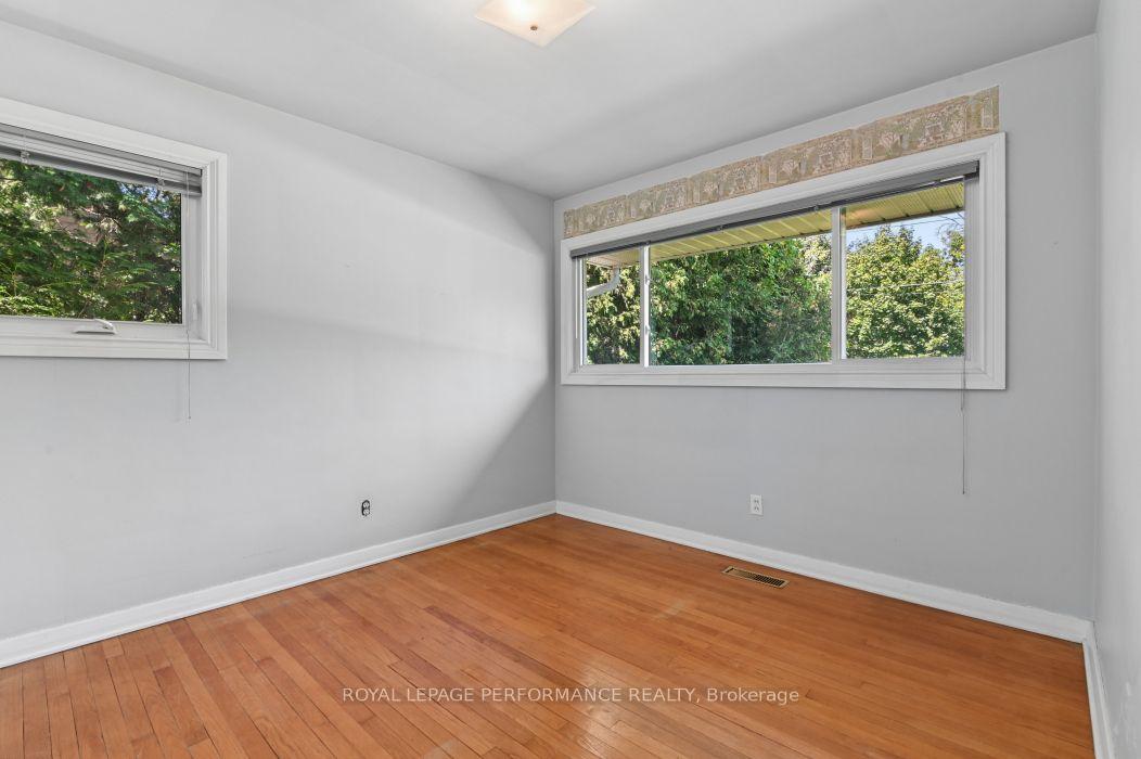 Photo 21 of 18 Honey Gables Drive, Ottawa, Riverside South/Gloucester Glen — HOMEH