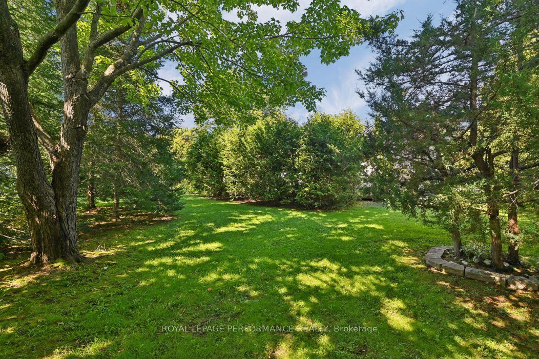 Photo 32 of 18 Honey Gables Drive, Ottawa, Riverside South/Gloucester Glen — HOMEH