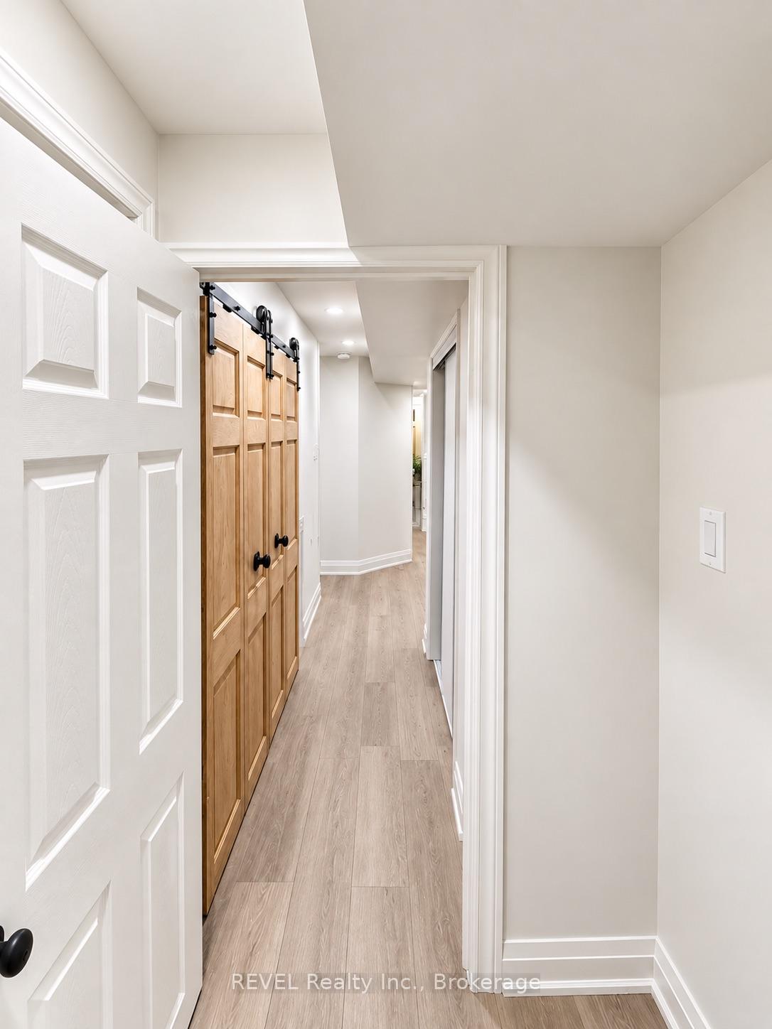 Photo 13 of 8008 Blue Ash Lane, Niagara Falls, Brown — HOMEH