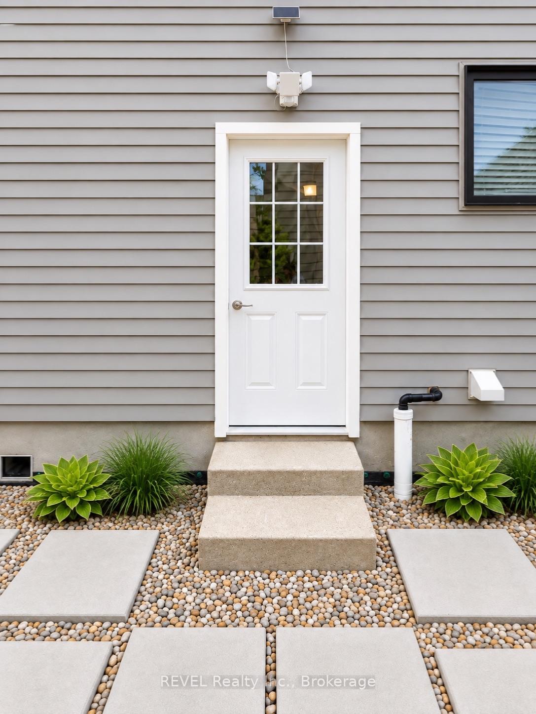 Photo 22 of 8008 Blue Ash Lane, Niagara Falls, Brown — HOMEH