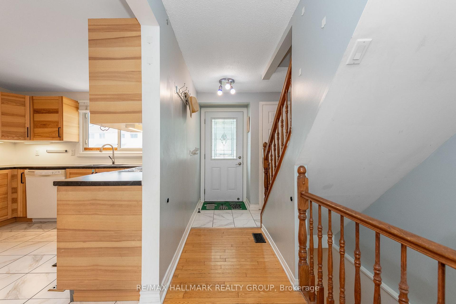 Photo 6 of Unit 121, 1045 Morrison Drive, Ottawa, Redwood Park — HOMEH