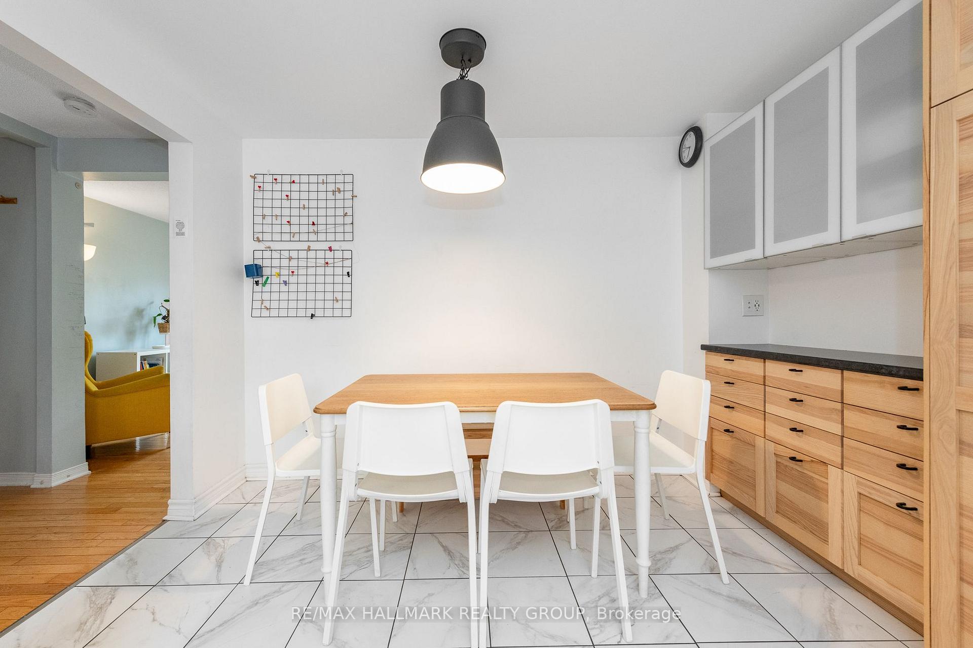 Photo 8 of Unit 121, 1045 Morrison Drive, Ottawa, Redwood Park — HOMEH