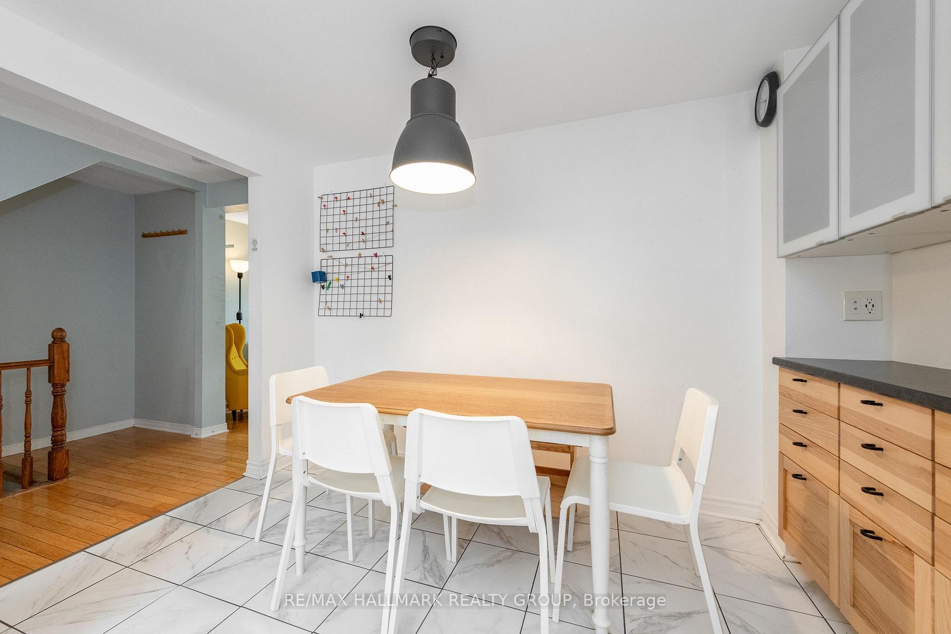 Photo 9 of Unit 121, 1045 Morrison Drive, Ottawa, Redwood Park — HOMEH