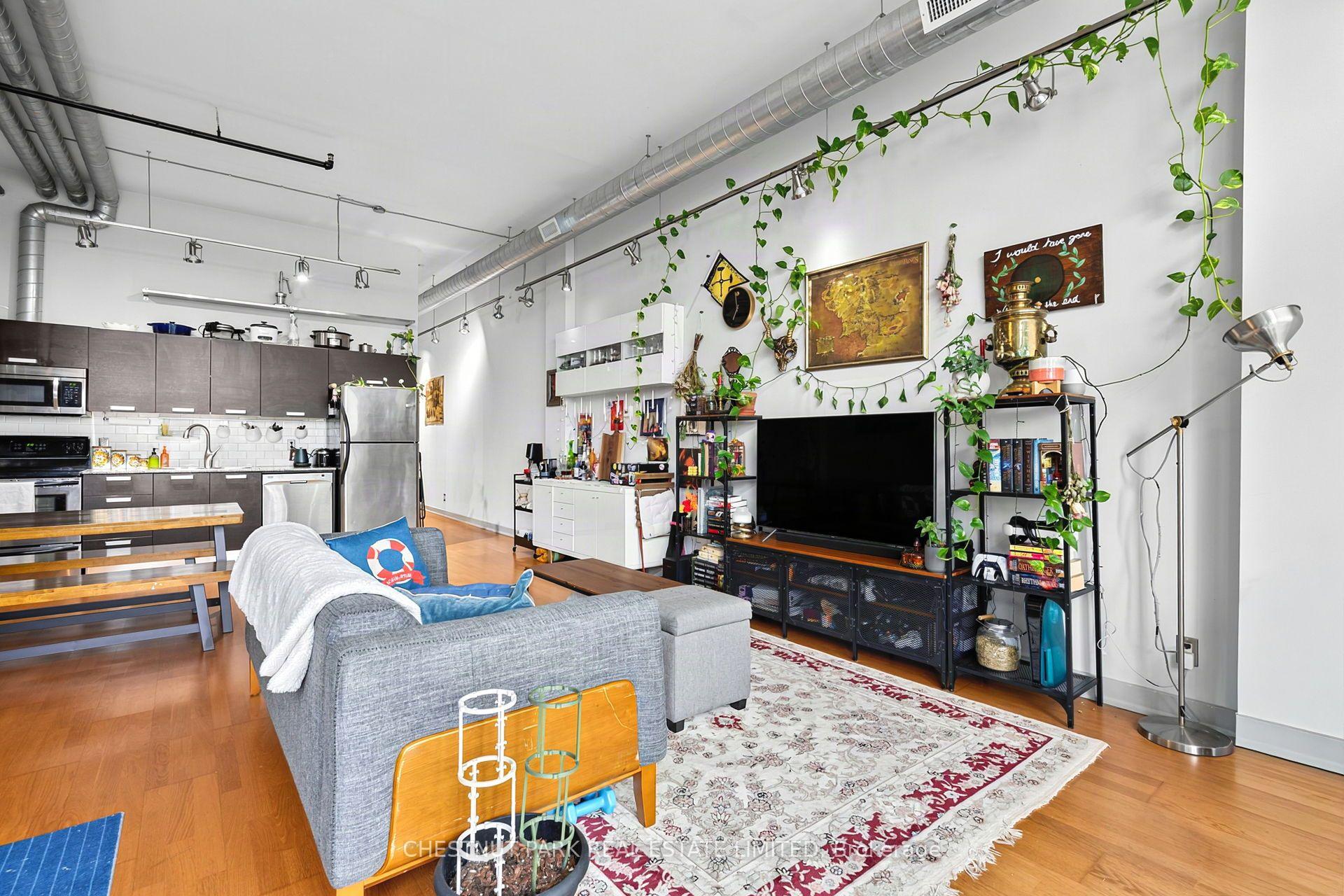 Photo 7 of Unit 401, 43 Hanna Avenue, Toronto, Niagara — HOMEH