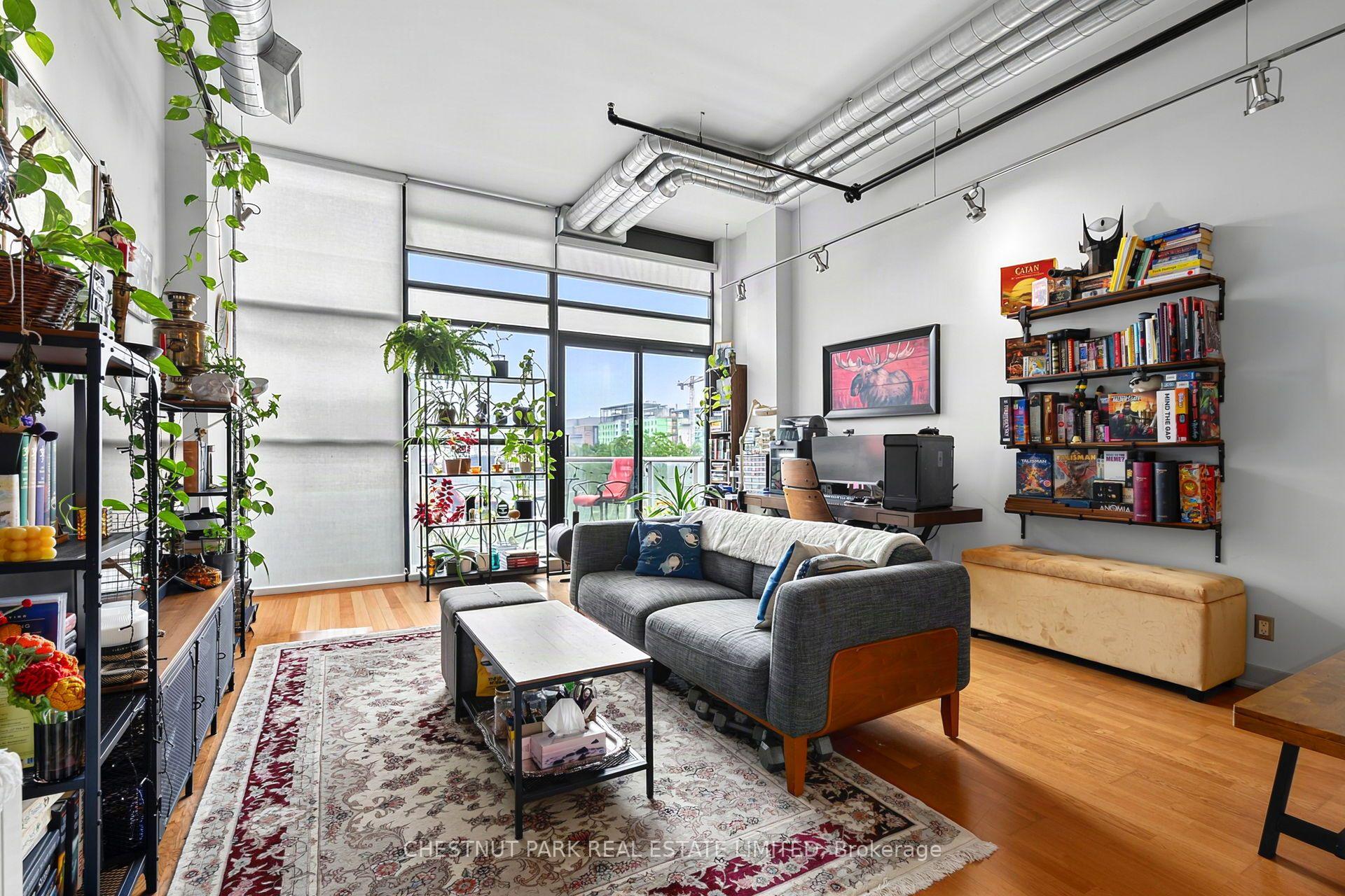 Photo 9 of Unit 401, 43 Hanna Avenue, Toronto, Niagara — HOMEH