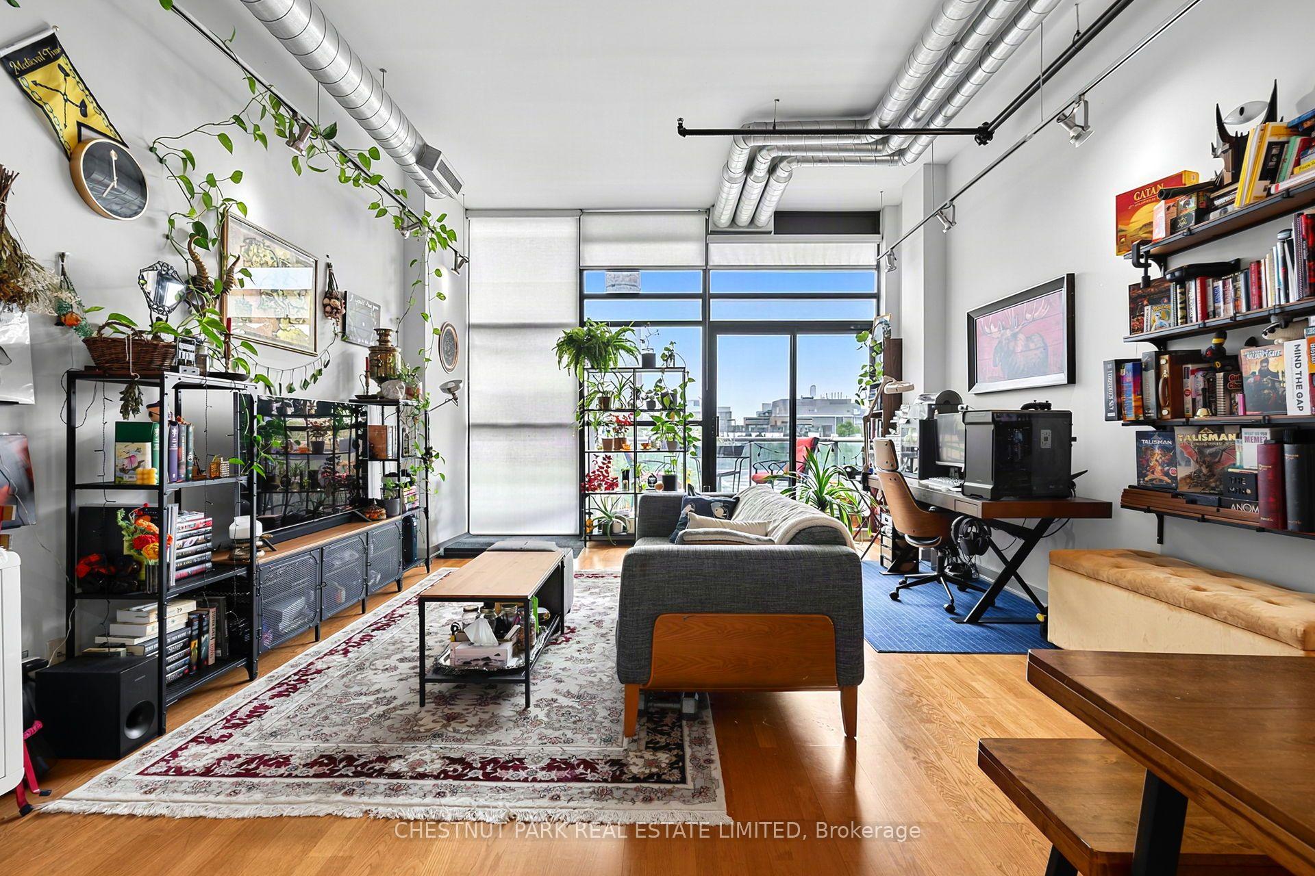 Photo 10 of Unit 401, 43 Hanna Avenue, Toronto, Niagara — HOMEH