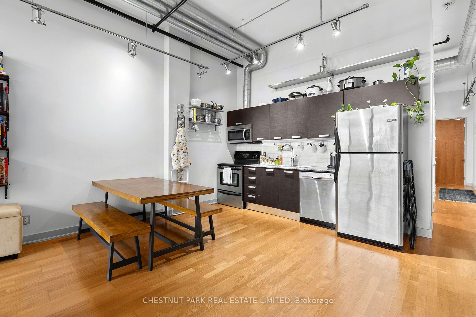 Photo 12 of Unit 401, 43 Hanna Avenue, Toronto, Niagara — HOMEH