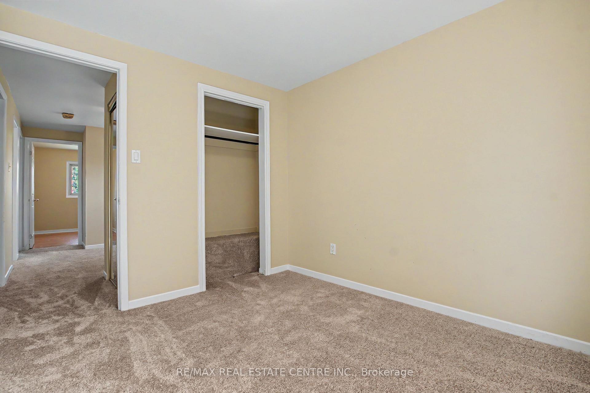 Photo 26 of 17 Hallmark Street, Brantford, Lynden Hills — HOMEH