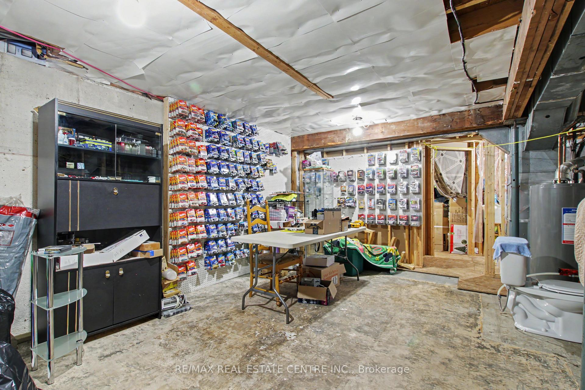 Photo 27 of 17 Hallmark Street, Brantford, Lynden Hills — HOMEH