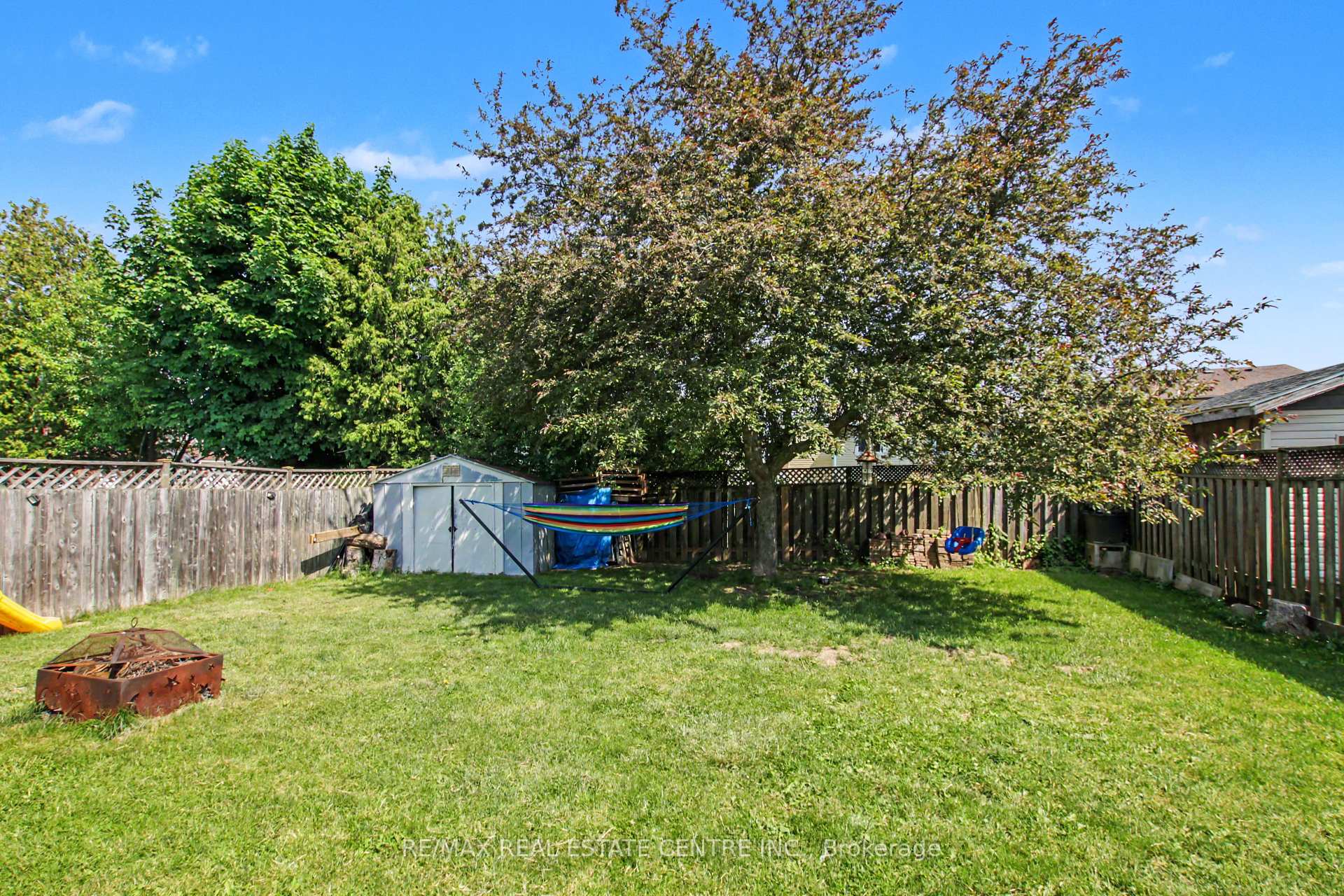 Photo 30 of 17 Hallmark Street, Brantford, Lynden Hills — HOMEH