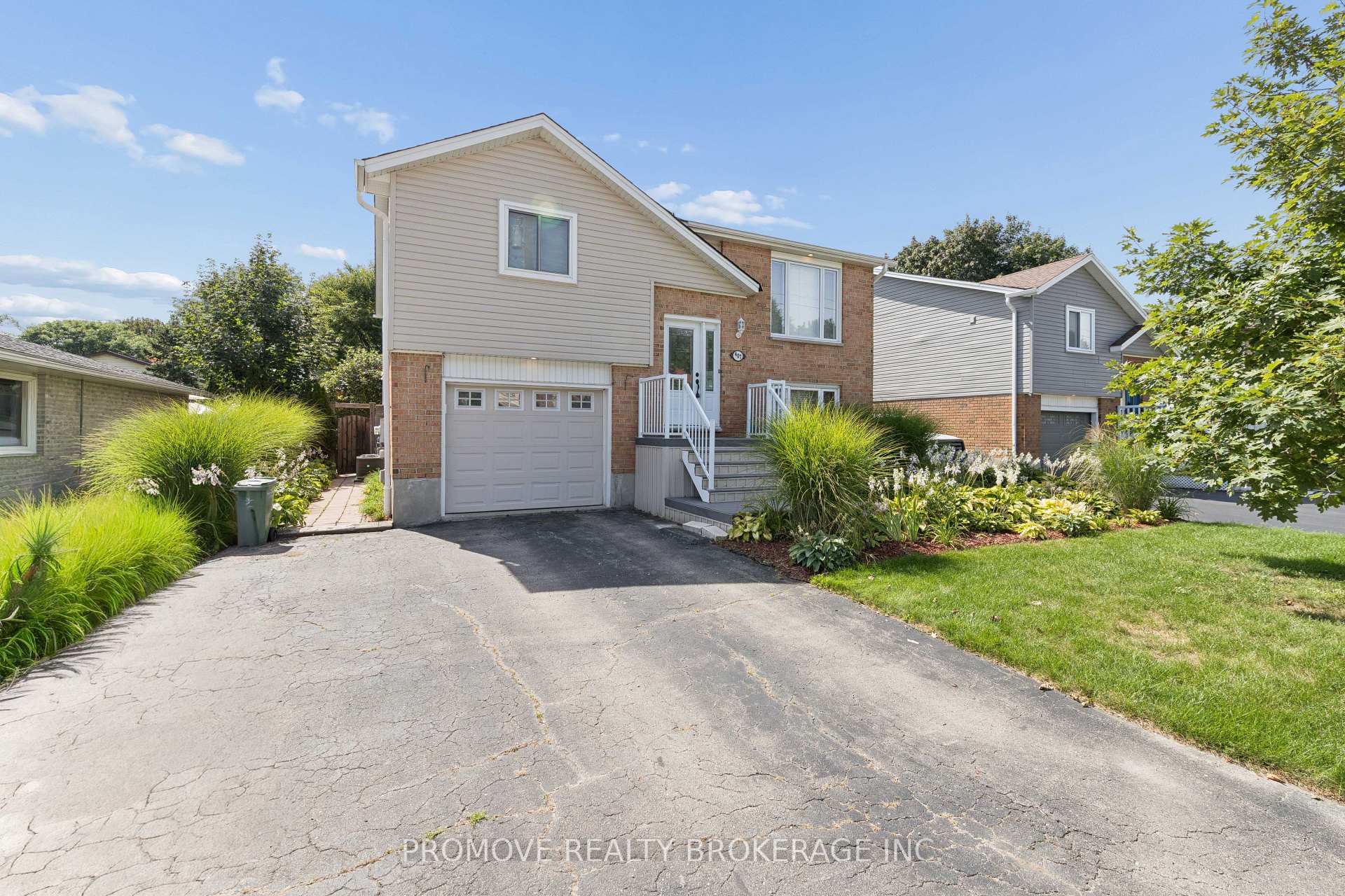 Photo 1 of 407 Imperial Road S, Guelph, Willow West/Sugarbush/West Acres — HOMEH